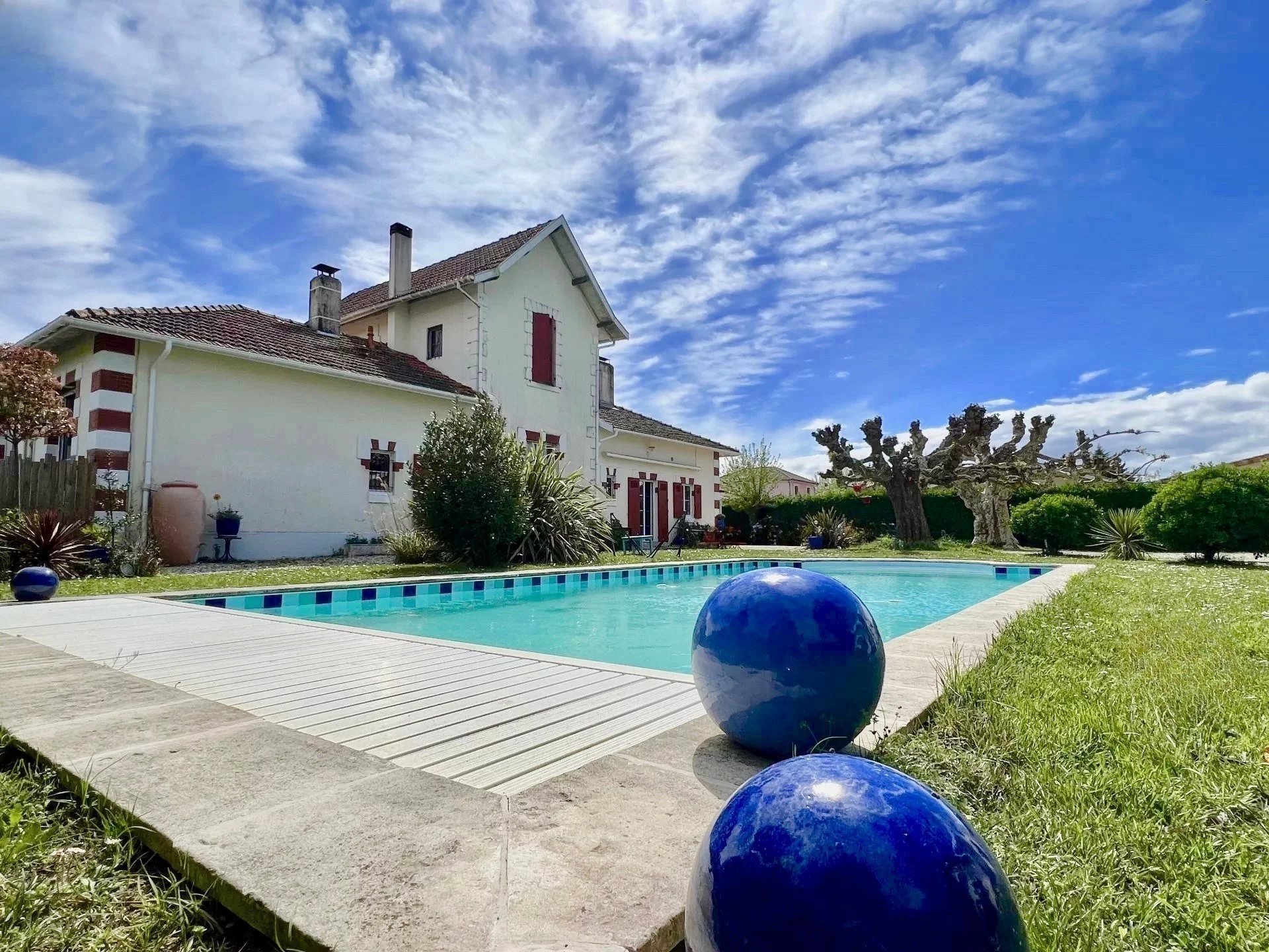 Marcheprime, New Aquitaine, 33380, FR, 5 Bedrooms Bedrooms, ,3 BathroomsBathrooms,Residential,For Sale,1540445
