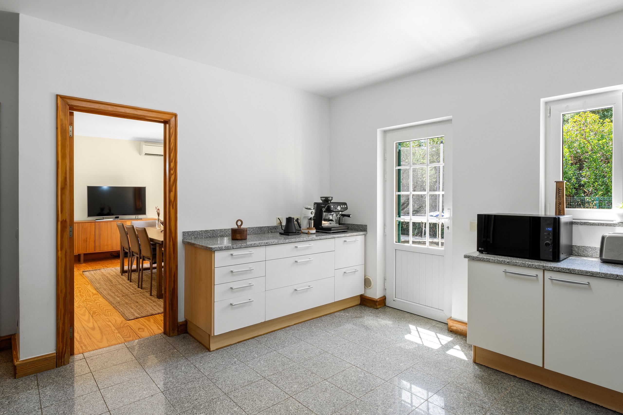 Cascais, Lisbon, 2750-642, PT, 4 Bedrooms Bedrooms, ,3 BathroomsBathrooms,Residential,For Sale,1989663