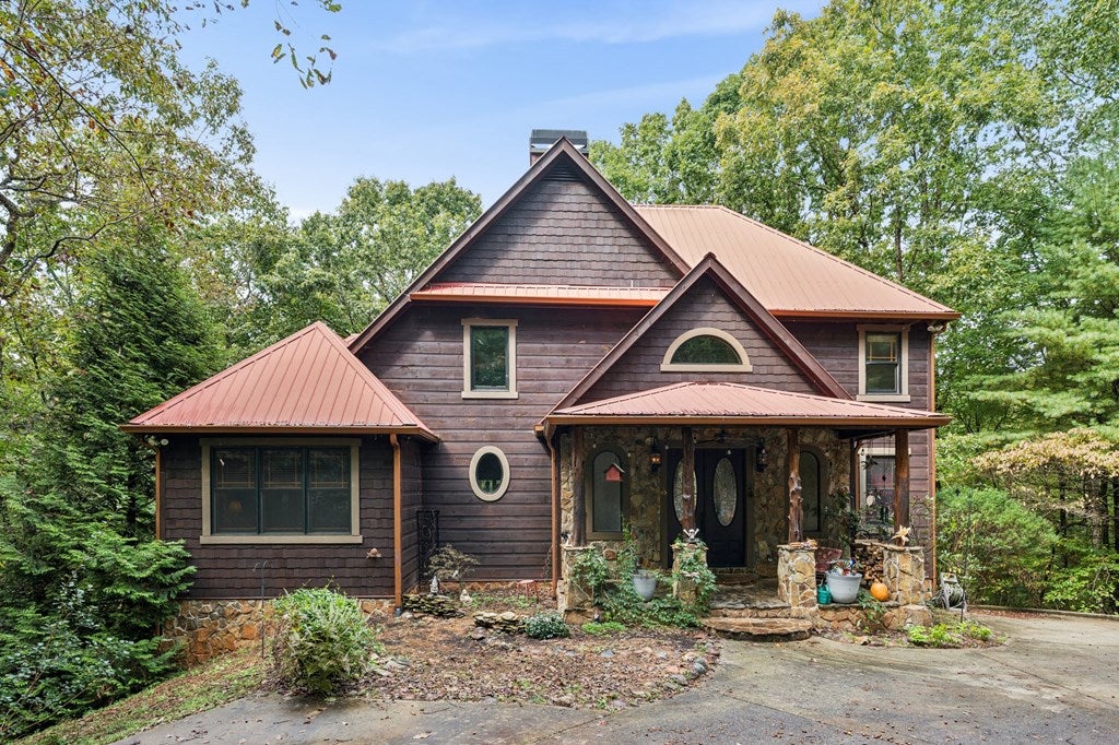 Ellijay, Georgia, 30540, United States, 3 Bedrooms Bedrooms, ,4 BathroomsBathrooms,Residential,For Sale,1952402