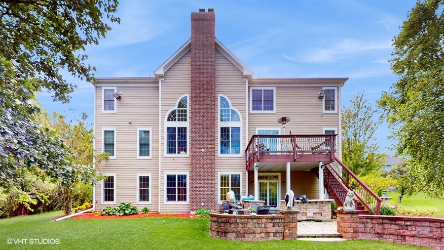 Lakewood, Illinois, 60014, United States, 5 Bedrooms Bedrooms, ,5 BathroomsBathrooms,Residential,For Sale,1980516