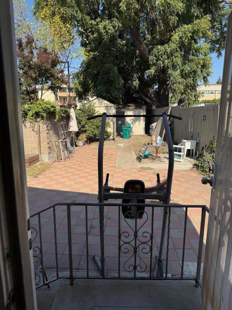 Hayward, California, 94541, United States, 2 Bedrooms Bedrooms, ,1 BathroomBathrooms,Residential,For Sale,1944993