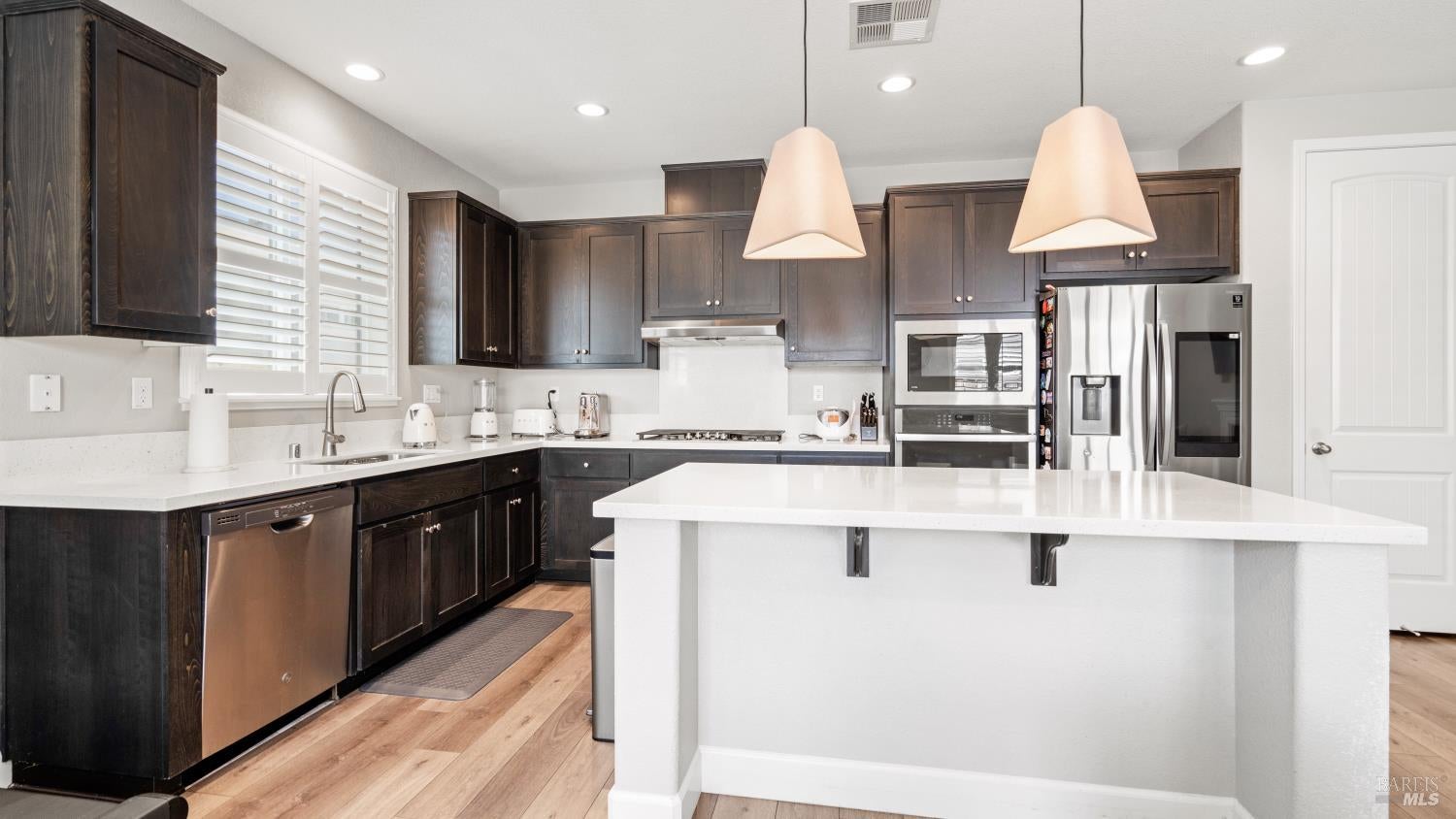 Vacaville, California, 95688, United States, 3 Bedrooms Bedrooms, ,2 BathroomsBathrooms,Residential,For Sale,1840903