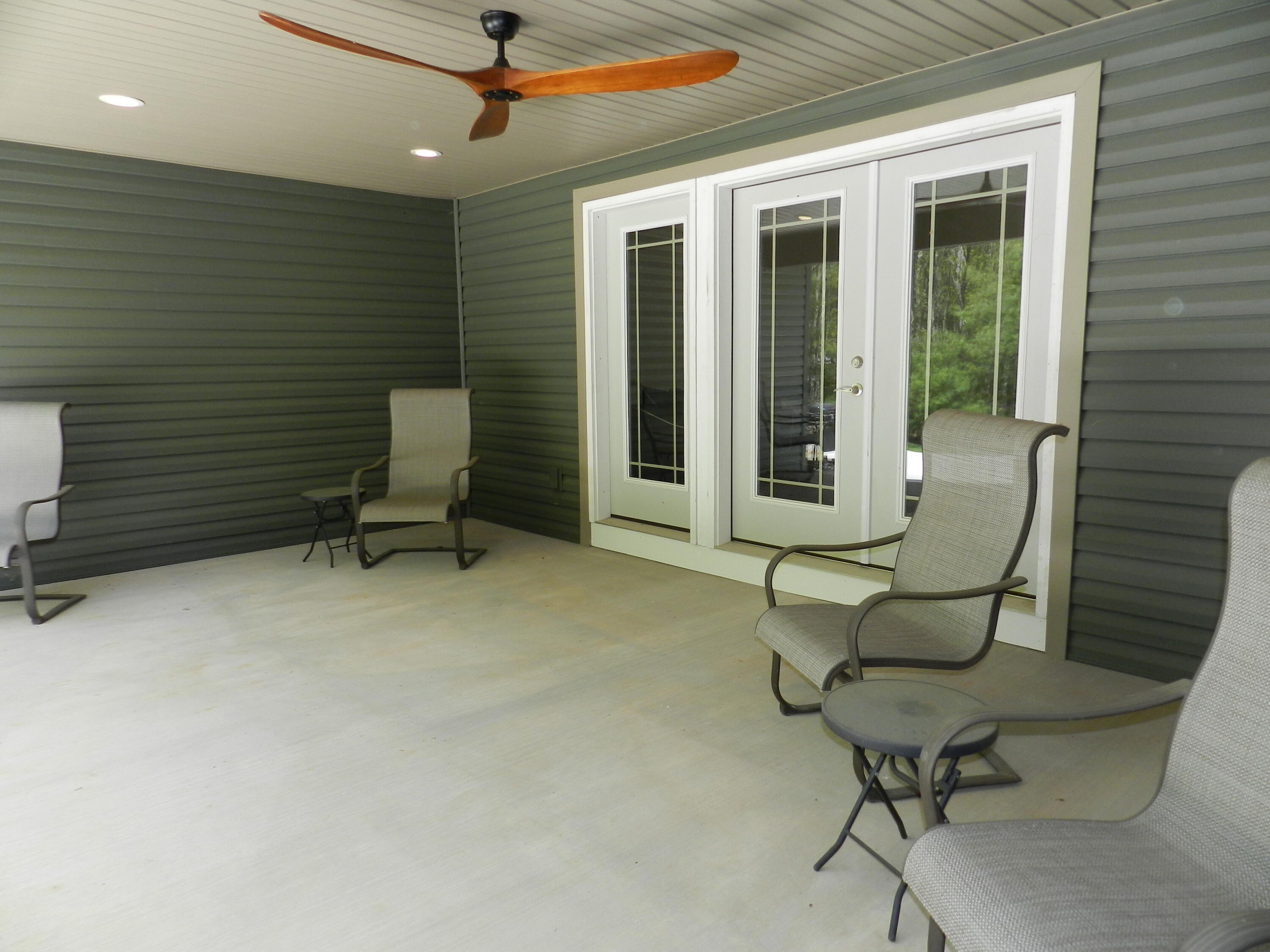 Kunkletown, Pennsylvania, 18058, United States, 3 Bedrooms Bedrooms, ,2 BathroomsBathrooms,Residential,For Sale,1896386