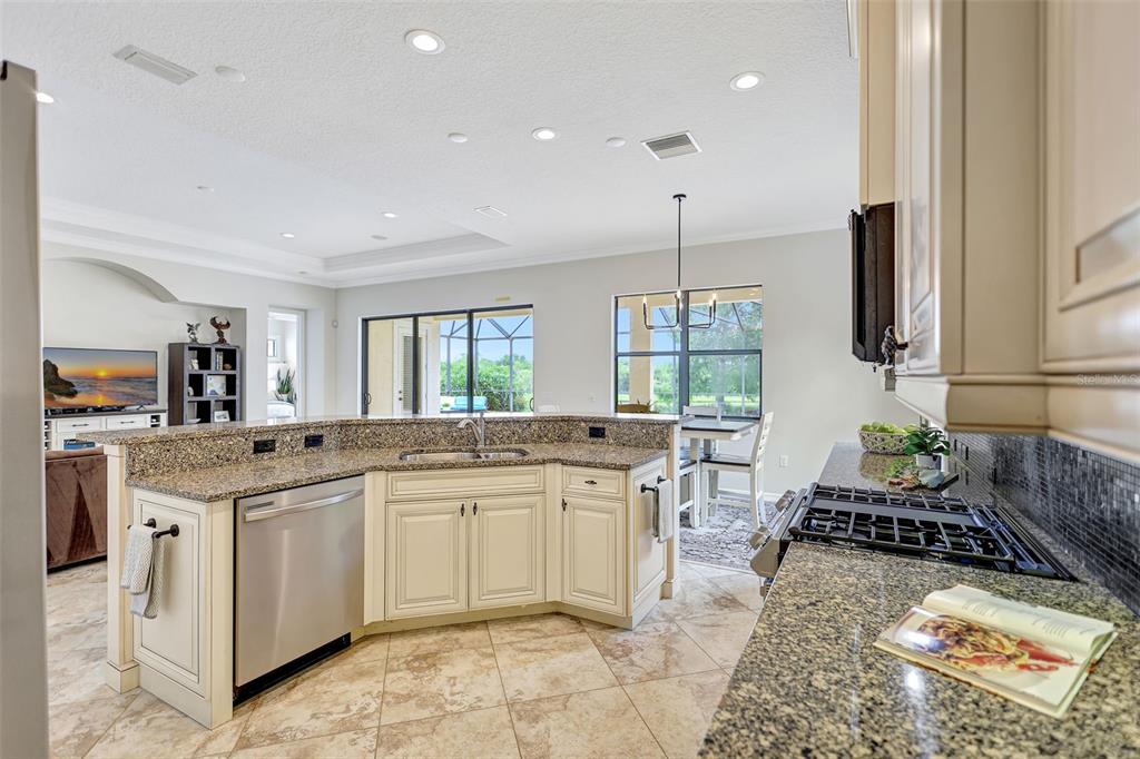 Lakewood Ranch, Florida, 34202, United States, 4 Bedrooms Bedrooms, ,4 BathroomsBathrooms,Residential,For Sale,1849002