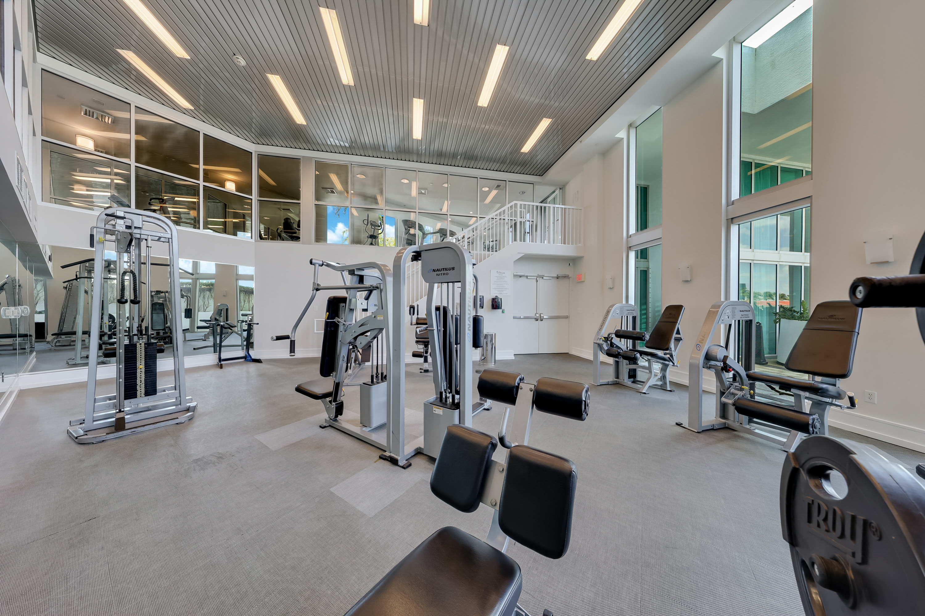  3131 NE 188th St, Aventura, FL, 33180 - 物件實景