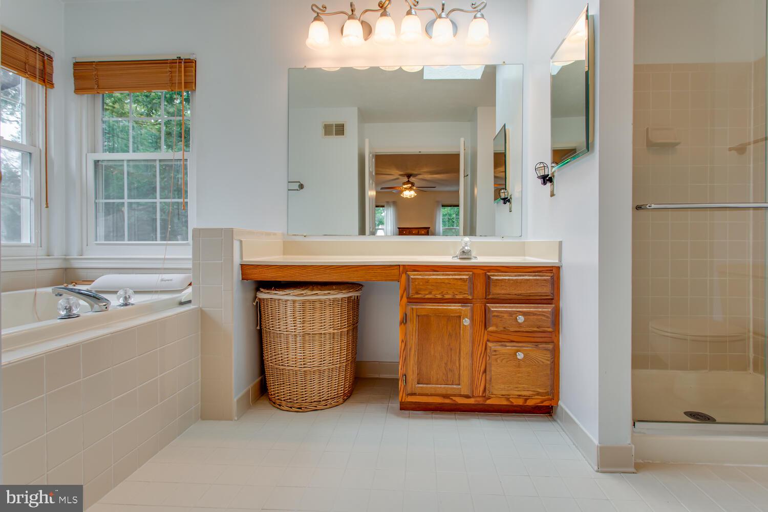 Waldorf, Maryland, 20603, United States, 4 Bedrooms Bedrooms, ,3 BathroomsBathrooms,Residential,For Sale,1942572