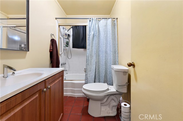 Compton, California, 90220, United States, 3 Bedrooms Bedrooms, ,2 BathroomsBathrooms,Residential,For Sale,1974980