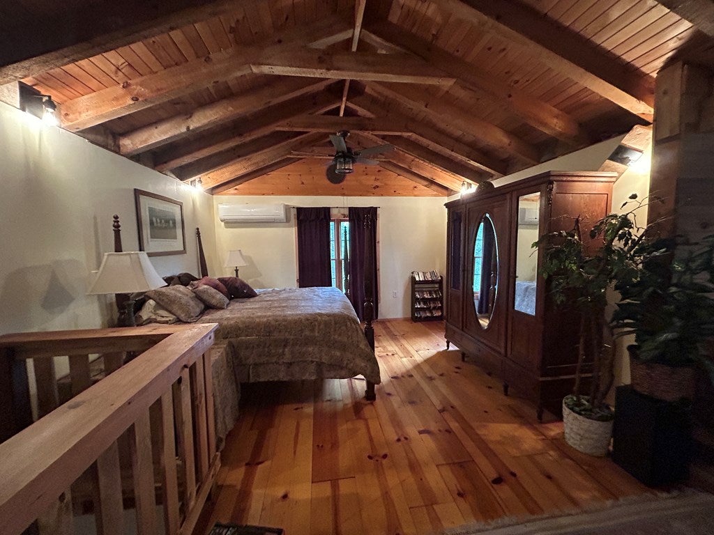 Blue Ridge, Georgia, 30513, United States, 3 Bedrooms Bedrooms, ,3 BathroomsBathrooms,Residential,For Sale,1954403