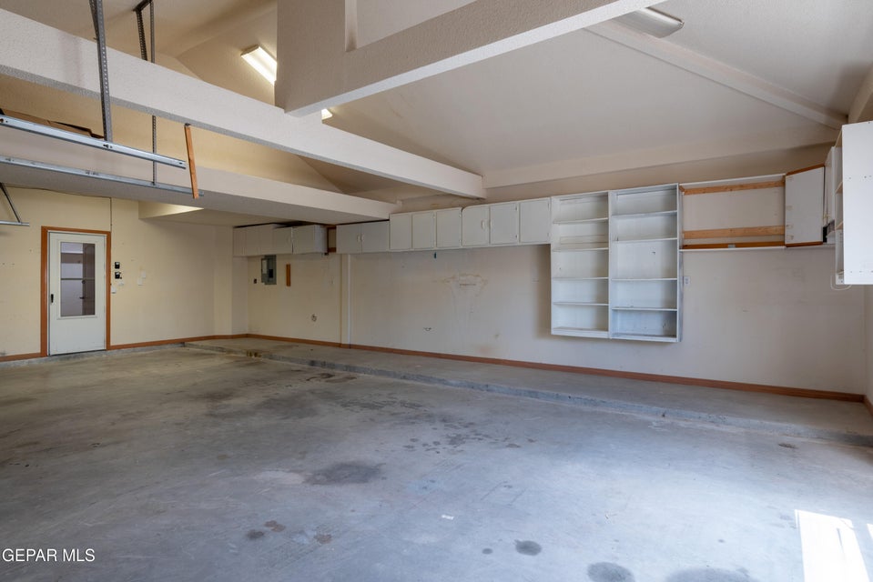 El Paso, Texas, 79934, United States, 4 Bedrooms Bedrooms, ,4 BathroomsBathrooms,Residential,For Sale,1978483