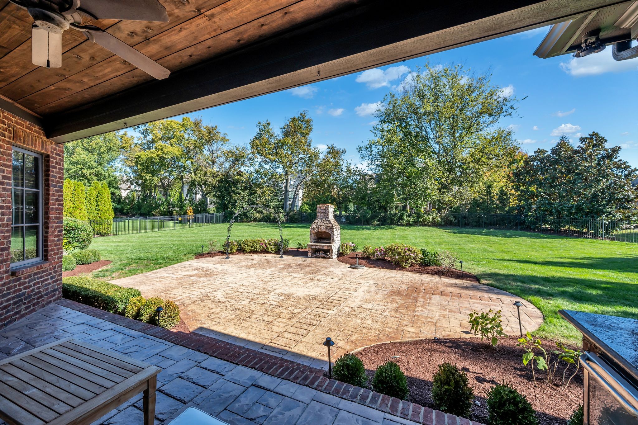 Brentwood, Tennessee, 37027, United States, 5 Bedrooms Bedrooms, ,7 BathroomsBathrooms,Residential,For Sale,2002068