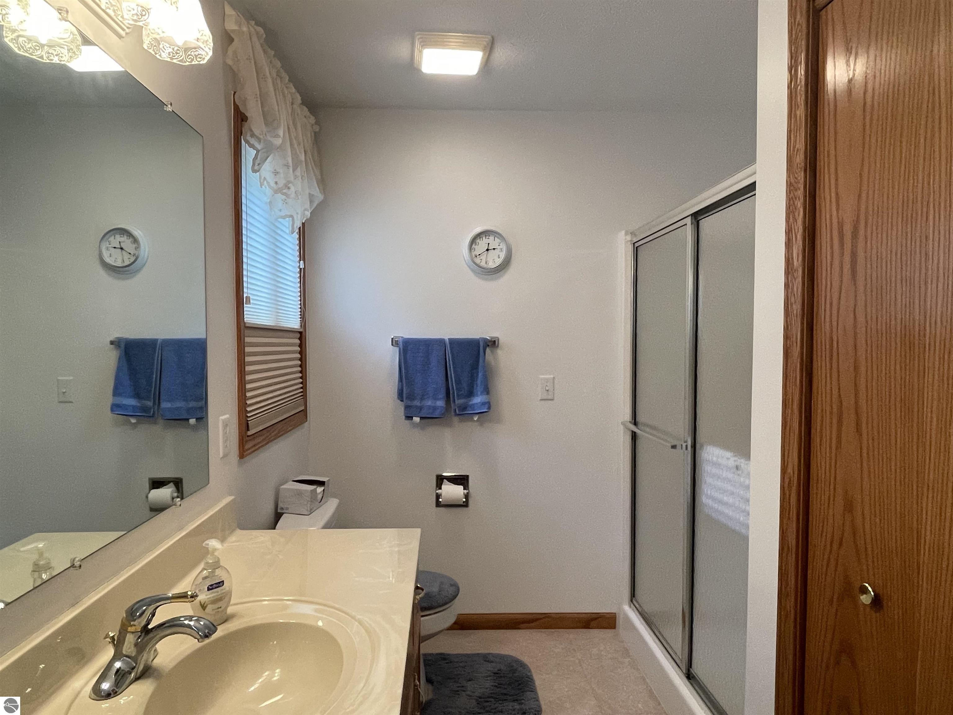 Harrison, Michigan, 48625, United States, 5 Bedrooms Bedrooms, ,4 BathroomsBathrooms,Residential,For Sale,1916275