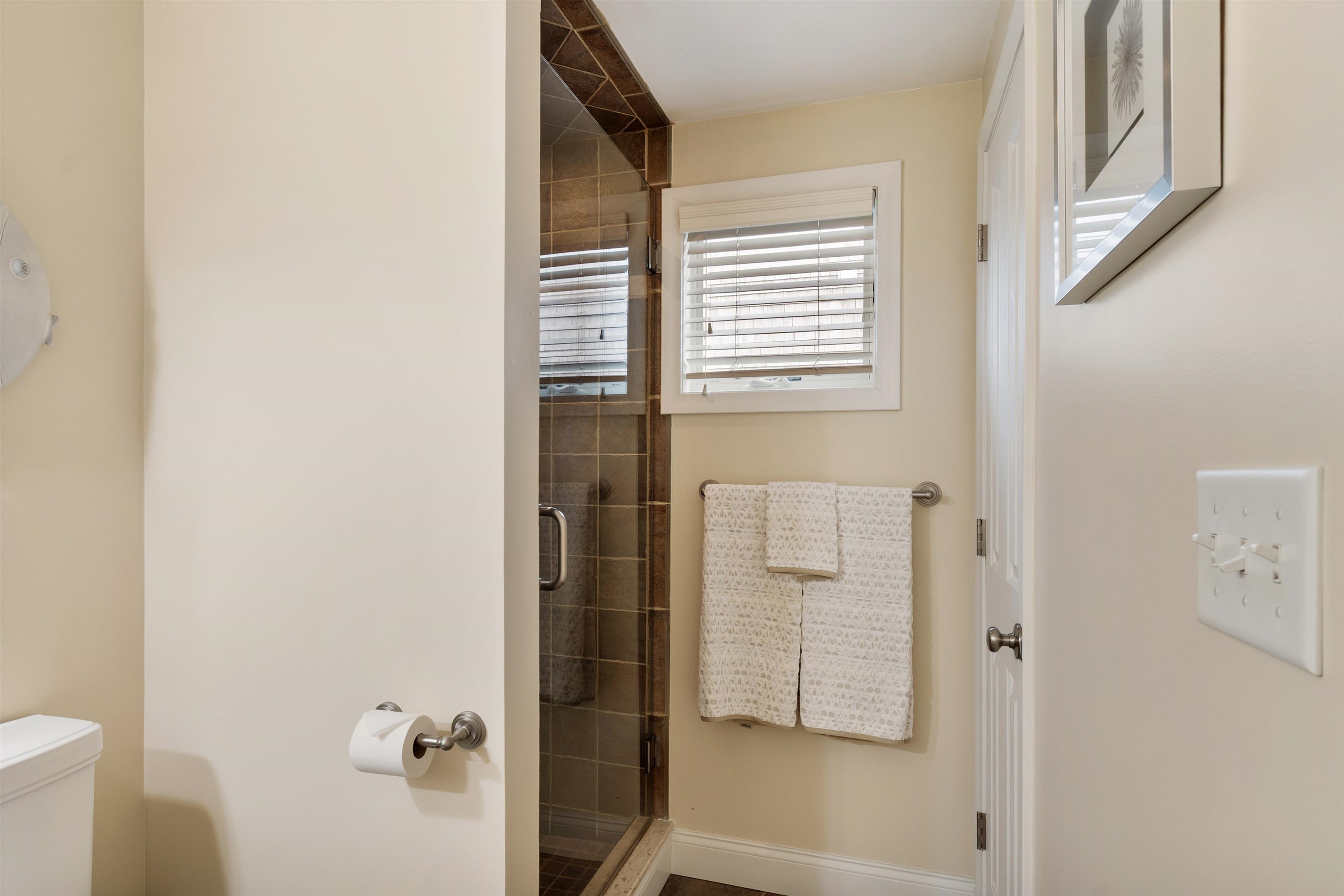Hampton, New Hampshire, 03842, United States, 3 Bedrooms Bedrooms, ,1 BathroomBathrooms,Residential,For Sale,1846581