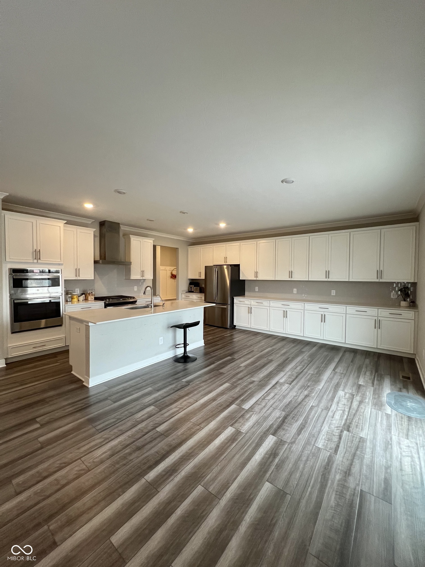 Greenwood, Indiana, 46143, United States, 5 Bedrooms Bedrooms, ,4 BathroomsBathrooms,Residential,For Sale,1976325