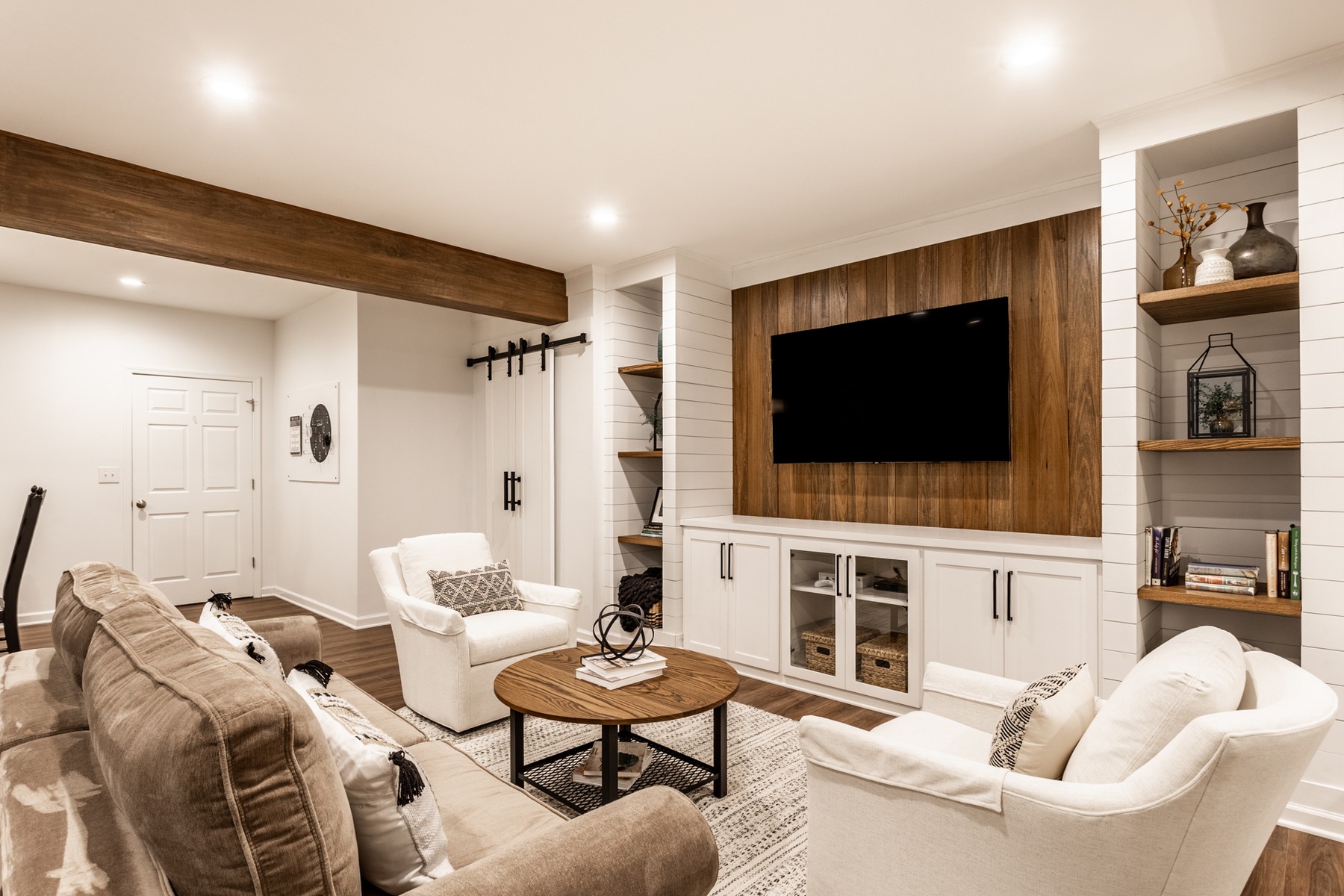  Stunning Townhome in Desirable Carmel Neighborhood - 物件實景