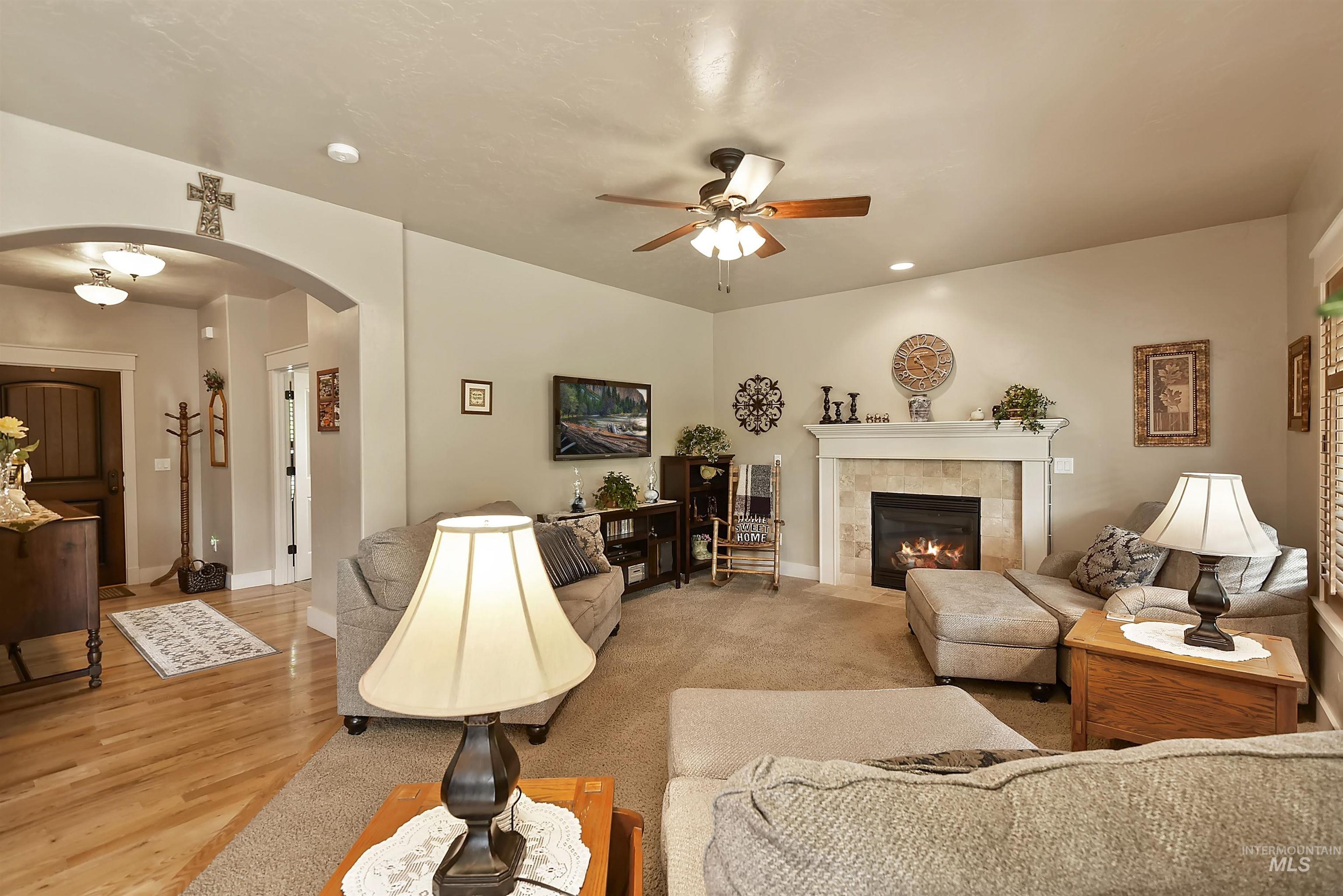 9887 Bray Creek St, Star, Idaho, 83669, United States, 3 Bedrooms Bedrooms, ,3 BathroomsBathrooms,Residential,For Sale,9887 Bray Creek St,1626319