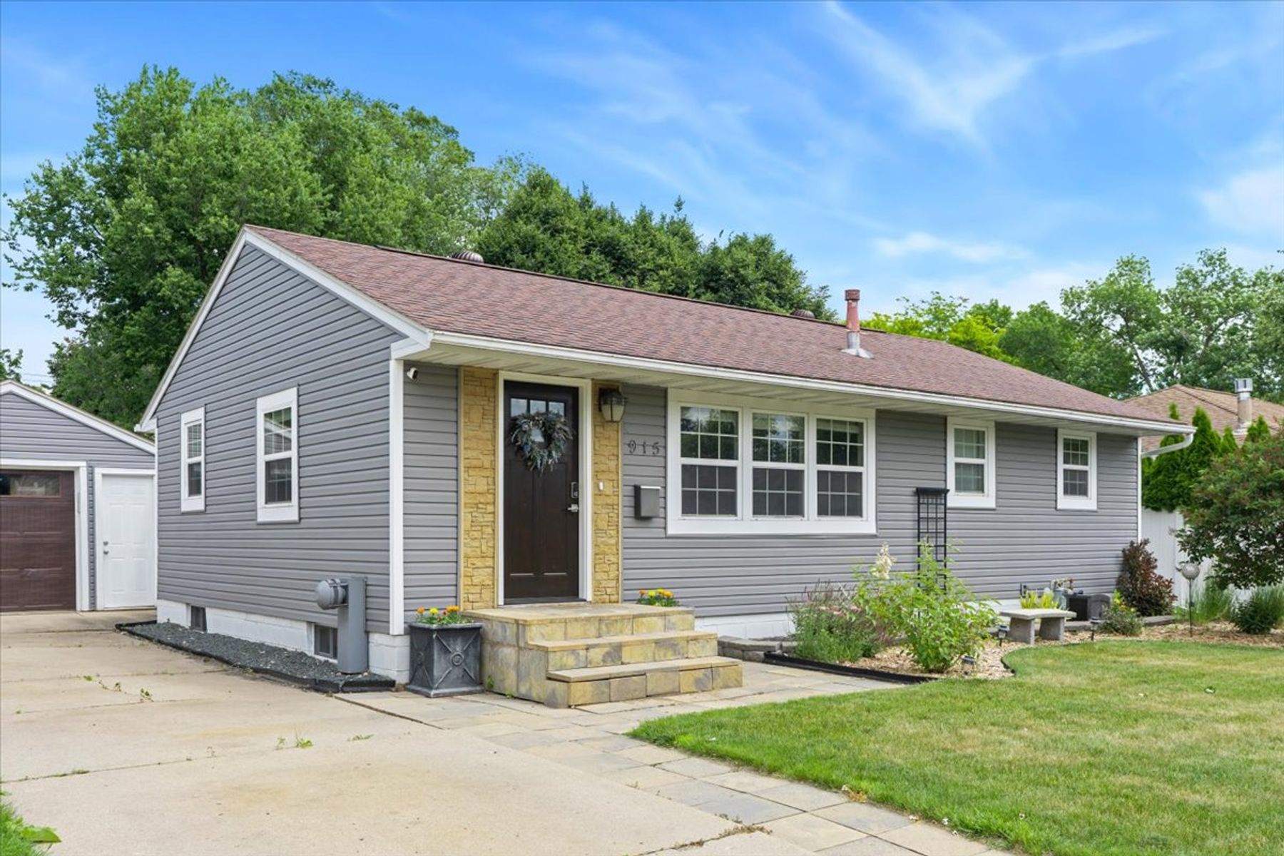  Beautifully Remodeled Rambler Near Downtown Rochester - 物件實景