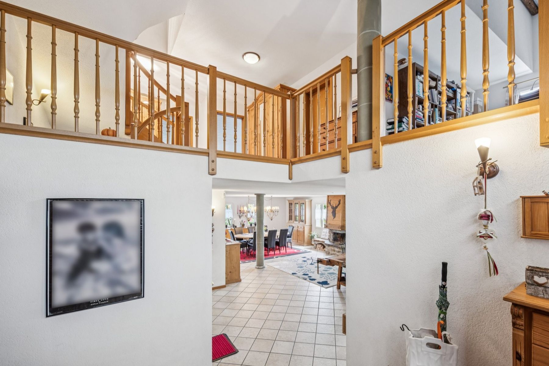  Exceptional 8-room residence with wooded grounds and swimming pool in Montprevey - 物件實景