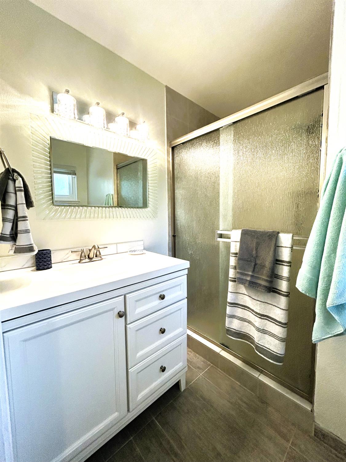 Fair Oaks, California, 95628, United States, 4 Bedrooms Bedrooms, ,3 BathroomsBathrooms,Residential,For Sale,1992931