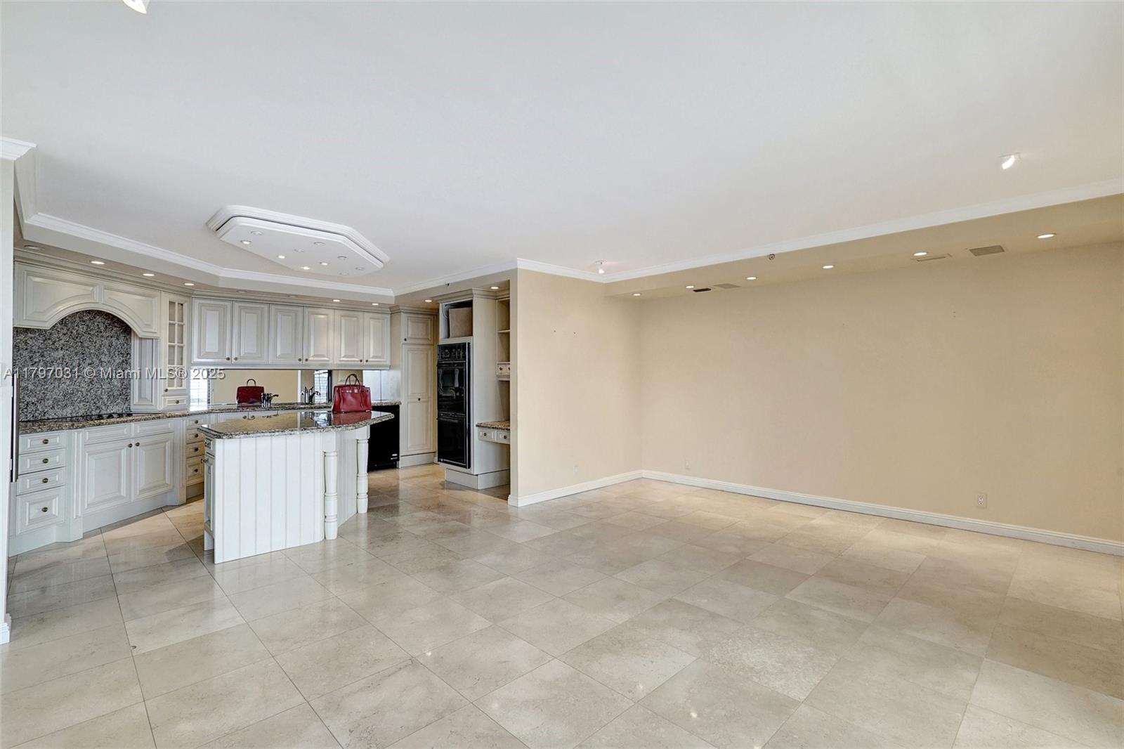Aventura, Florida, 33180, United States, 4 Bedrooms Bedrooms, ,5 BathroomsBathrooms,Residential,For Sale,1796989