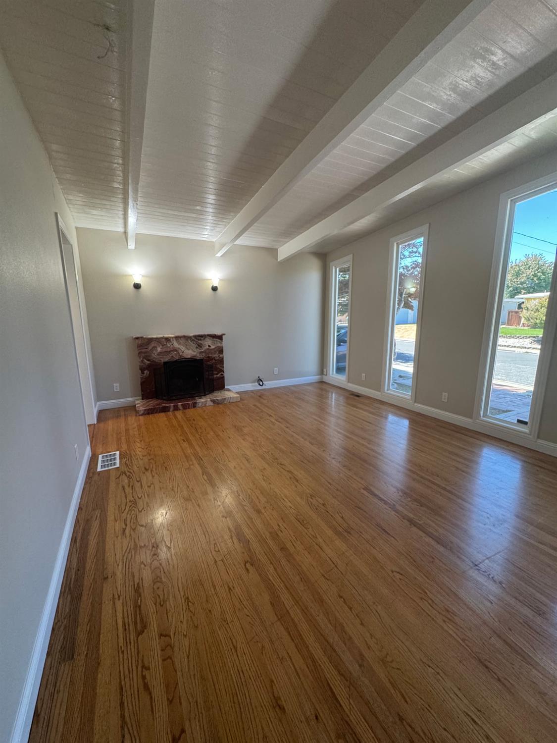 San Pablo, California, 94806, United States, 4 Bedrooms Bedrooms, ,3 BathroomsBathrooms,Residential,For Sale,1910610