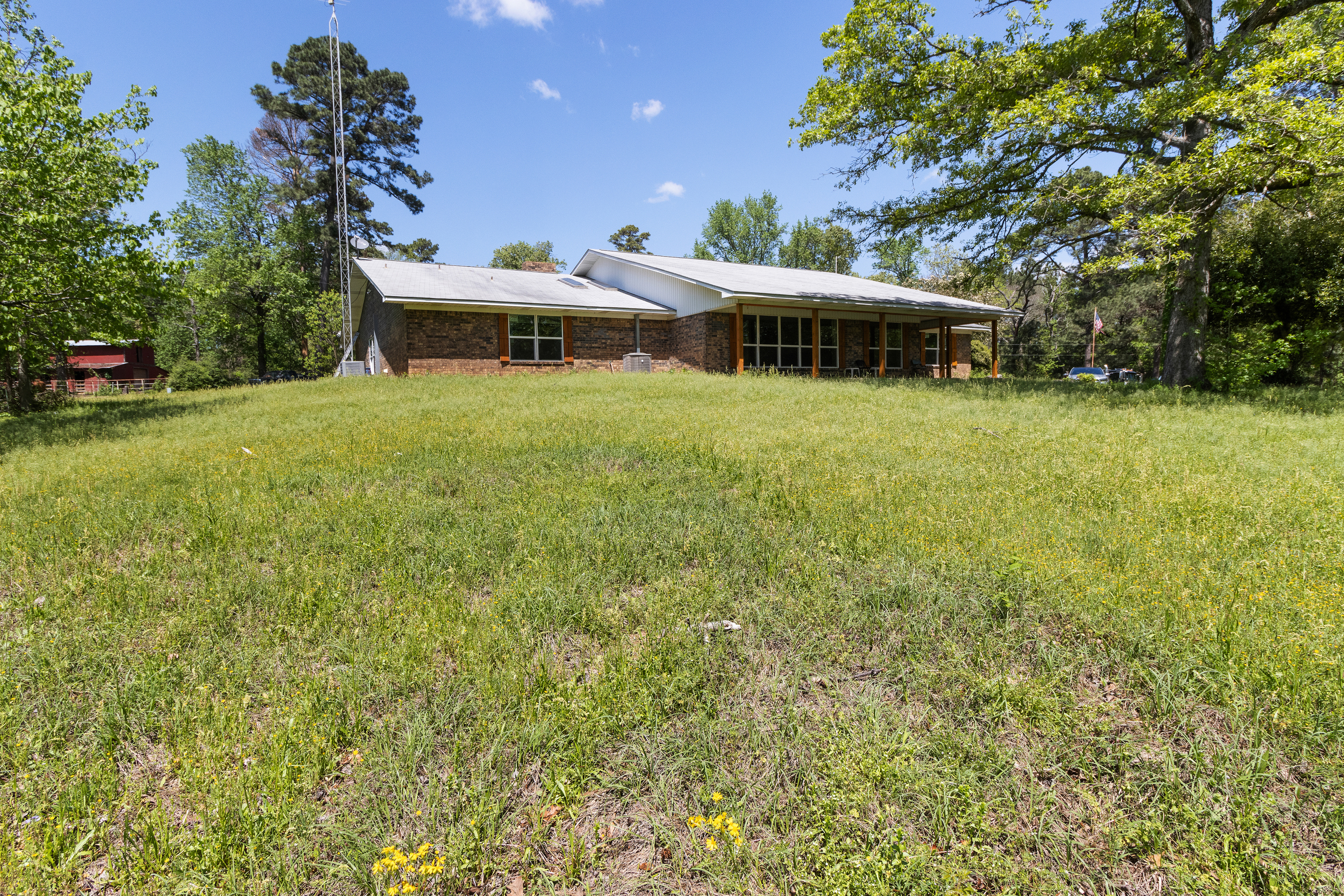 Henderson, Texas, 75652, United States, 6 Bedrooms Bedrooms, ,5 BathroomsBathrooms,Residential,For Sale,1920809