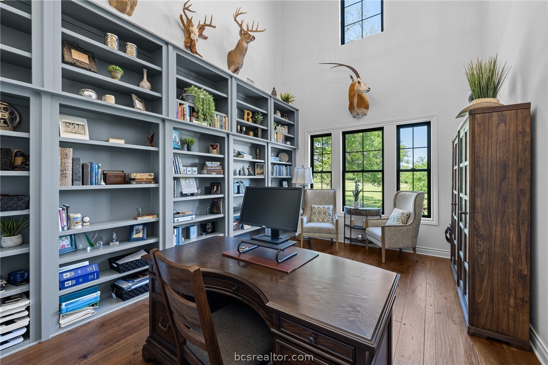 Iola, Texas, 77861, United States, 4 Bedrooms Bedrooms, ,5 BathroomsBathrooms,Residential,For Sale,2026143