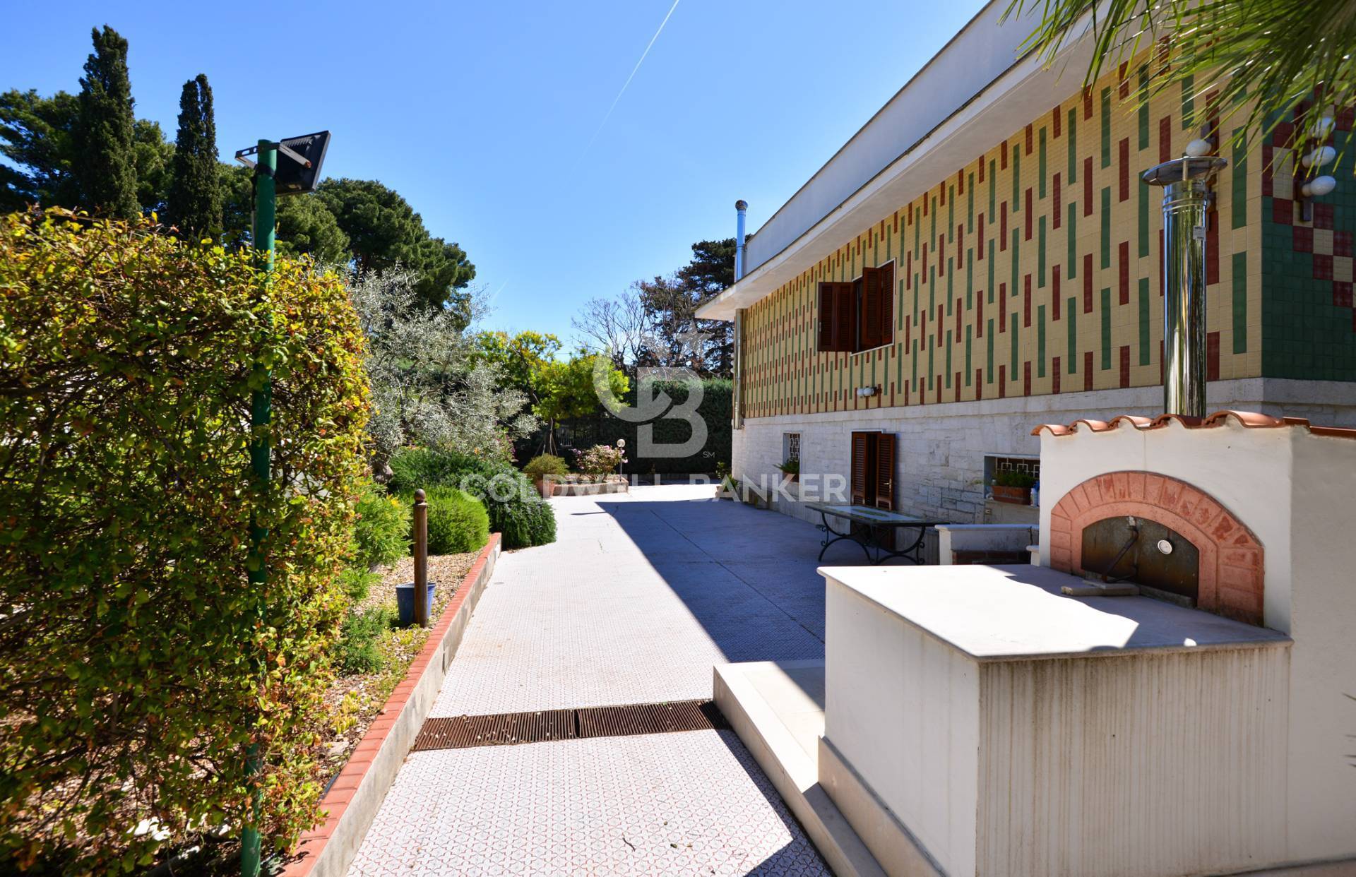 VIA NAPOLI, Bari, Bari, 70100, IT, 6 Bedrooms Bedrooms, ,4 BathroomsBathrooms,Residential,For Sale,VIA NAPOLI,1445794