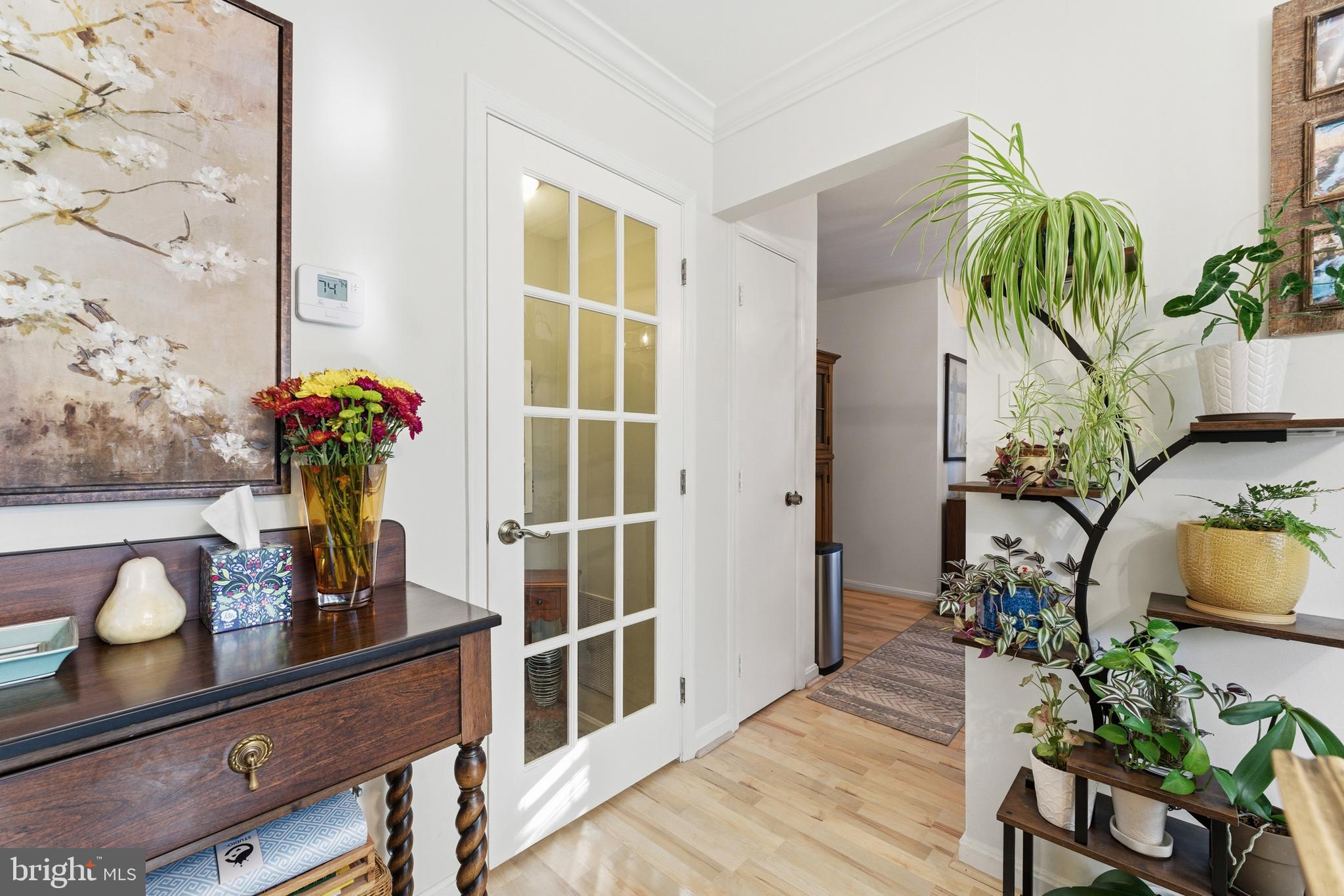 Clifton, Virginia, 20124, United States, 2 Bedrooms Bedrooms, ,3 BathroomsBathrooms,Residential,For Sale,2001572