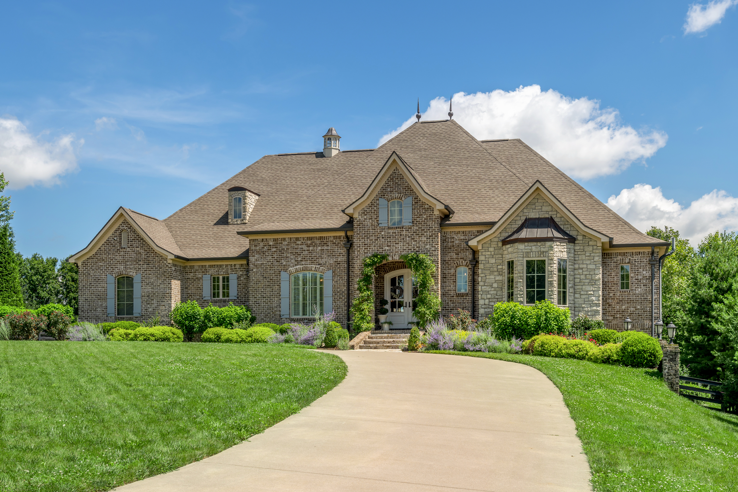  111 Roseburg Way - 物件實景