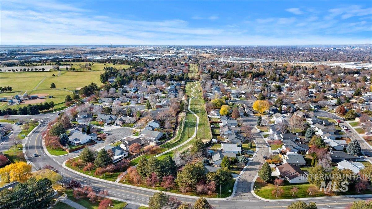 Boise, Idaho, 83716, United States, 3 Bedrooms Bedrooms, ,2 BathroomsBathrooms,Residential,For Sale,1995965