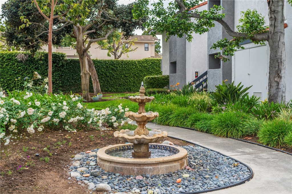 Huntington Beach, California, 92648, United States, 1 Bedroom Bedrooms, ,1 BathroomBathrooms,Residential,For Sale,1969398