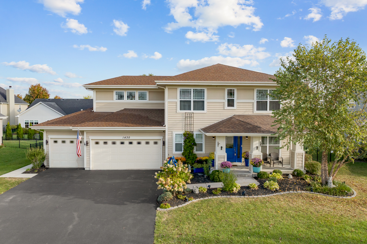 Elburn, Illinois, 60119, United States, 5 Bedrooms Bedrooms, ,4 BathroomsBathrooms,Residential,For Sale,1992402