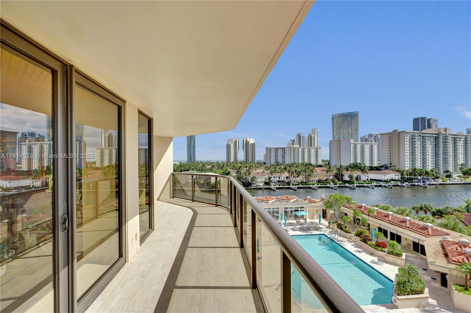 Aventura, Florida, 33180, United States, 2 Bedrooms Bedrooms, ,2 BathroomsBathrooms,Residential,For Sale,1994383