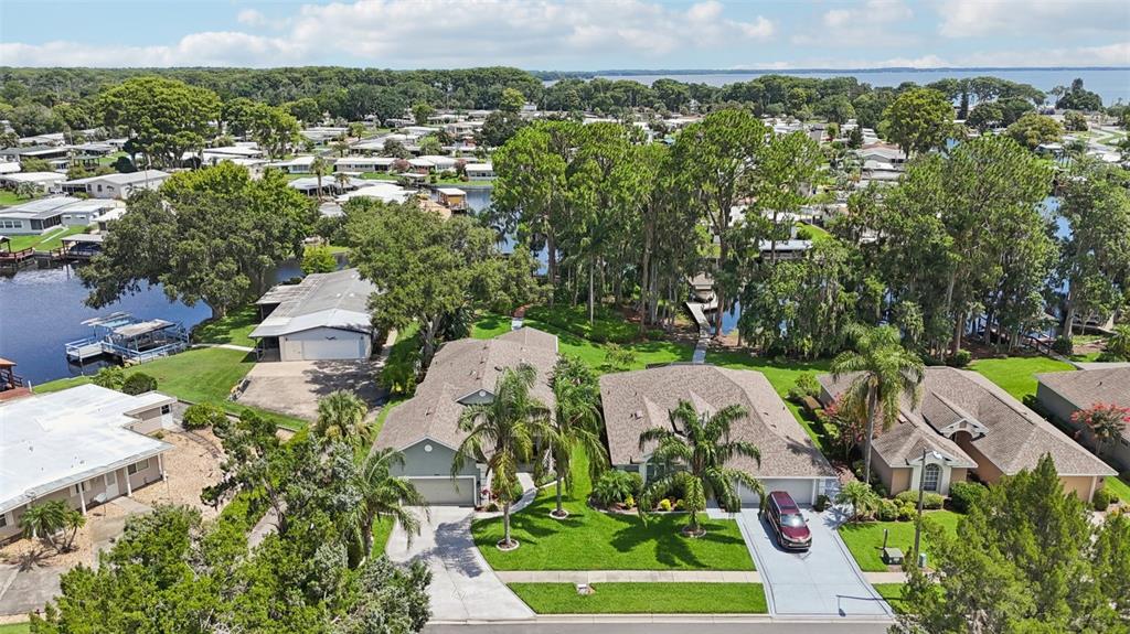Tavares, Florida, 32778, United States, 2 Bedrooms Bedrooms, ,2 BathroomsBathrooms,Residential,For Sale,1867247