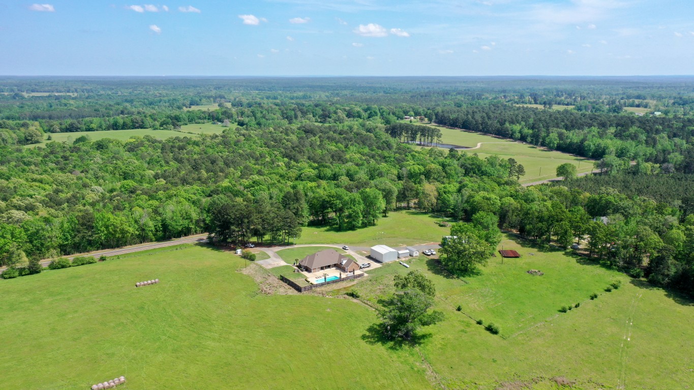 Bloomburg, Texas, 75556, United States, 4 Bedrooms Bedrooms, ,2 BathroomsBathrooms,Residential,For Sale,1789211