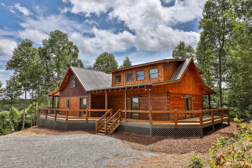 Blue Ridge, Georgia, 30513, United States, 4 Bedrooms Bedrooms, ,3 BathroomsBathrooms,Residential,For Sale,1762405