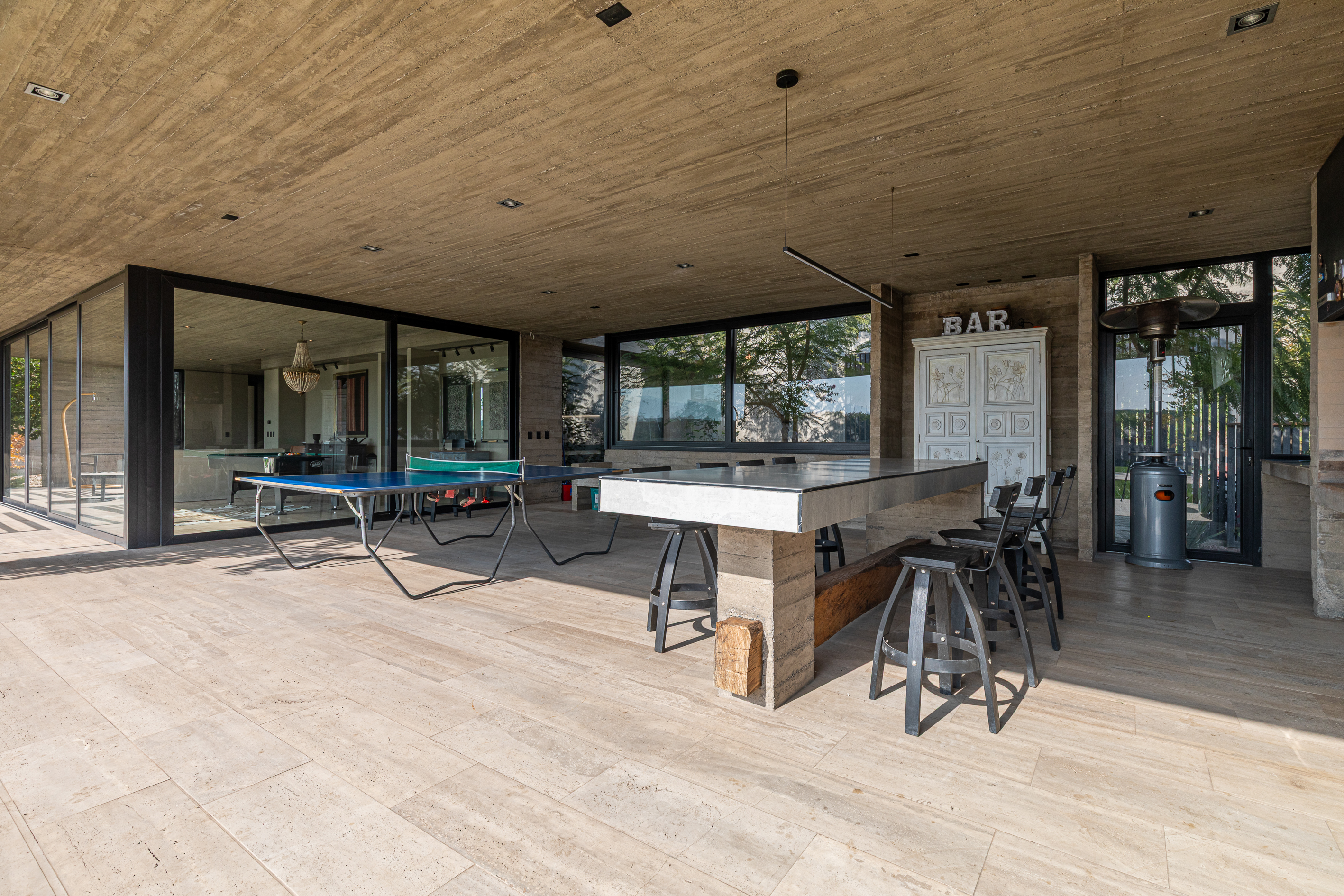  Modern 4-Bedroom Home in Las Brisas Gated Community - 物件實景