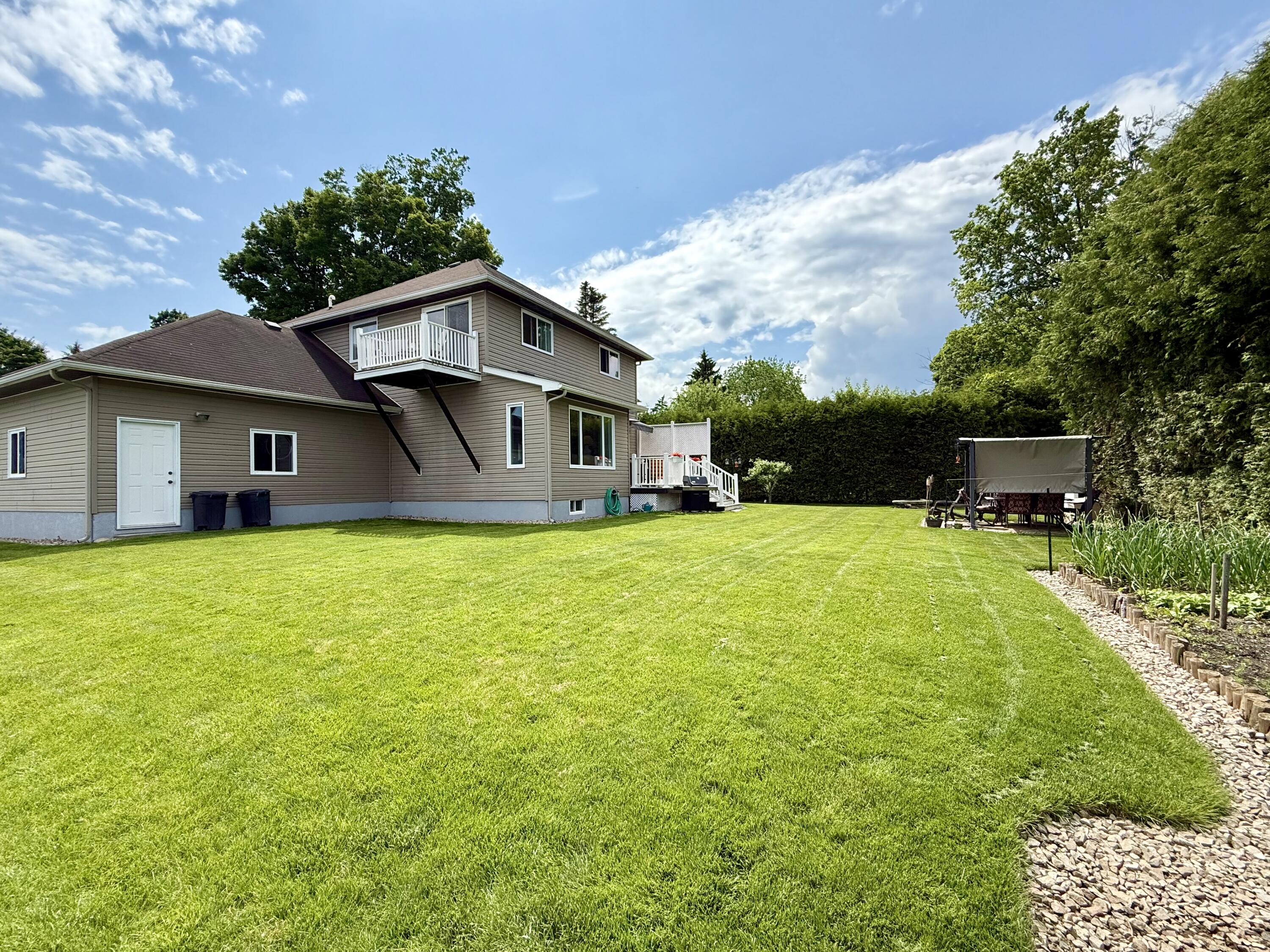 Plattsburgh, New York, 12901, United States, 3 Bedrooms Bedrooms, ,3 BathroomsBathrooms,Residential,For Sale,1944740