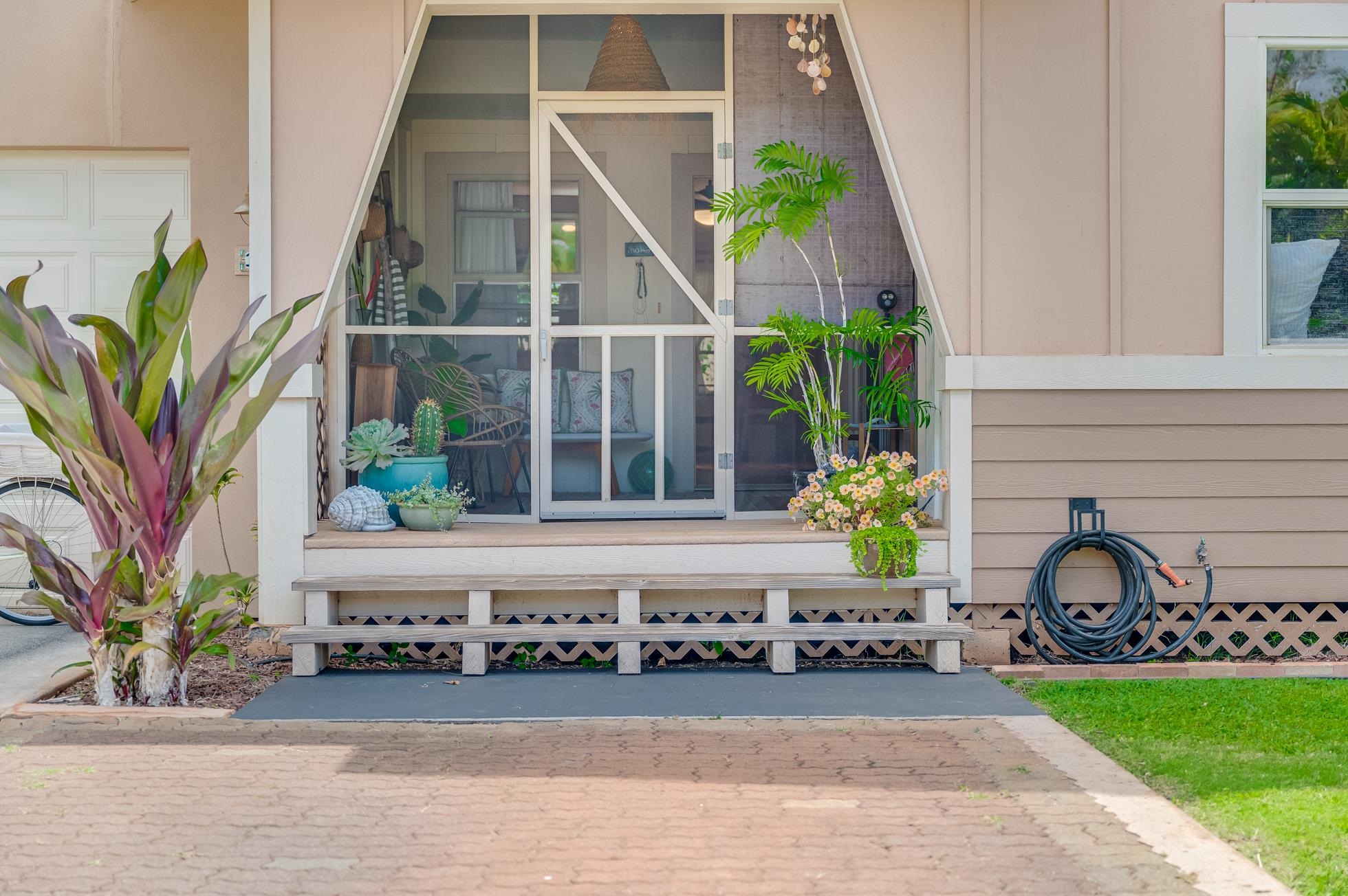 Paia, Hawaii, 96779, United States, 3 Bedrooms Bedrooms, ,2 BathroomsBathrooms,Residential,For Sale,1828199