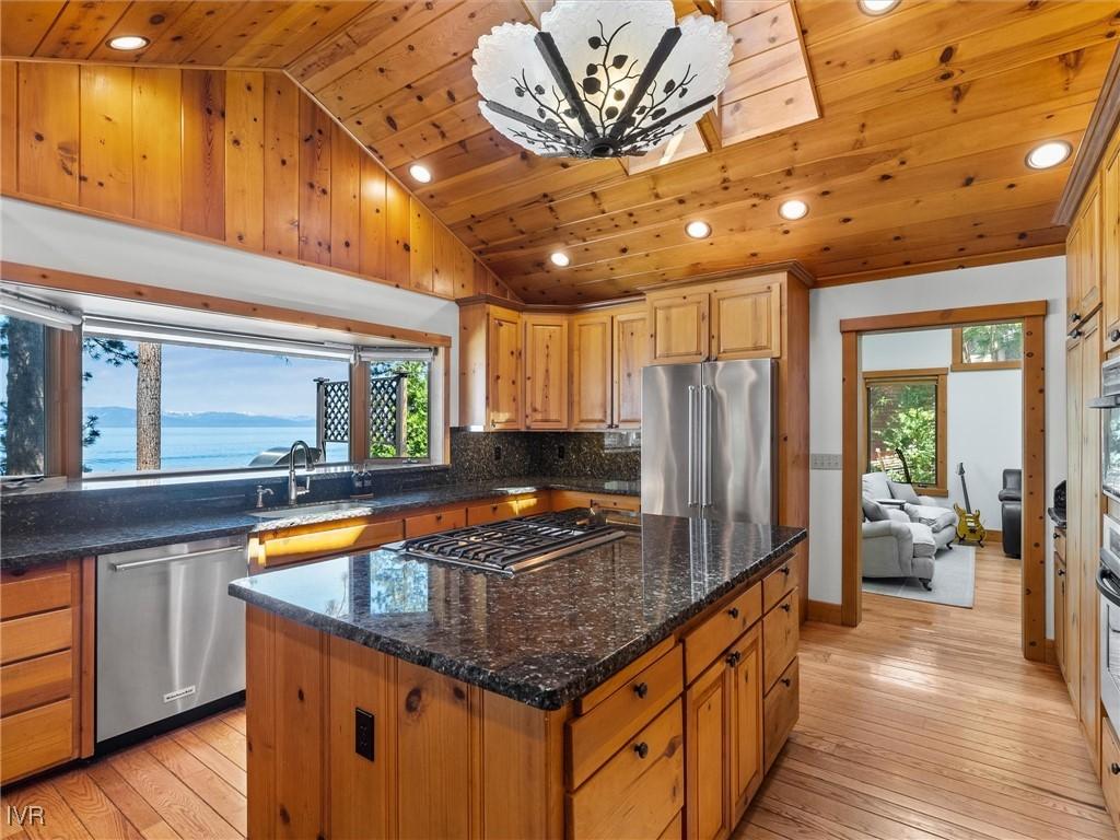 Glenbrook, Nevada, 89413, United States, 5 Bedrooms Bedrooms, ,4 BathroomsBathrooms,Residential,For Sale,1897803