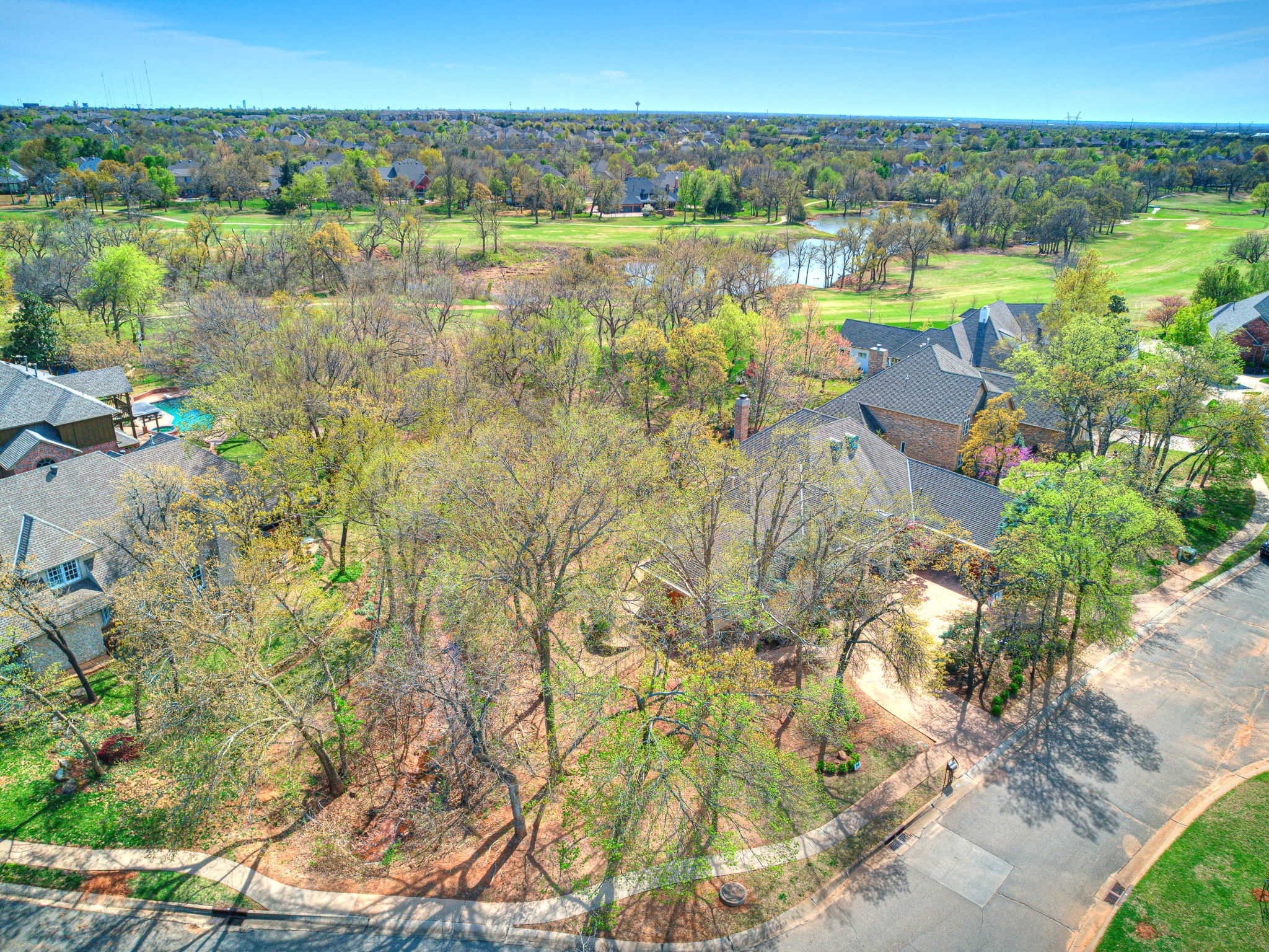 Edmond, Oklahoma, 73003, United States, 3 Bedrooms Bedrooms, ,3 BathroomsBathrooms,Residential,For Sale,1907652