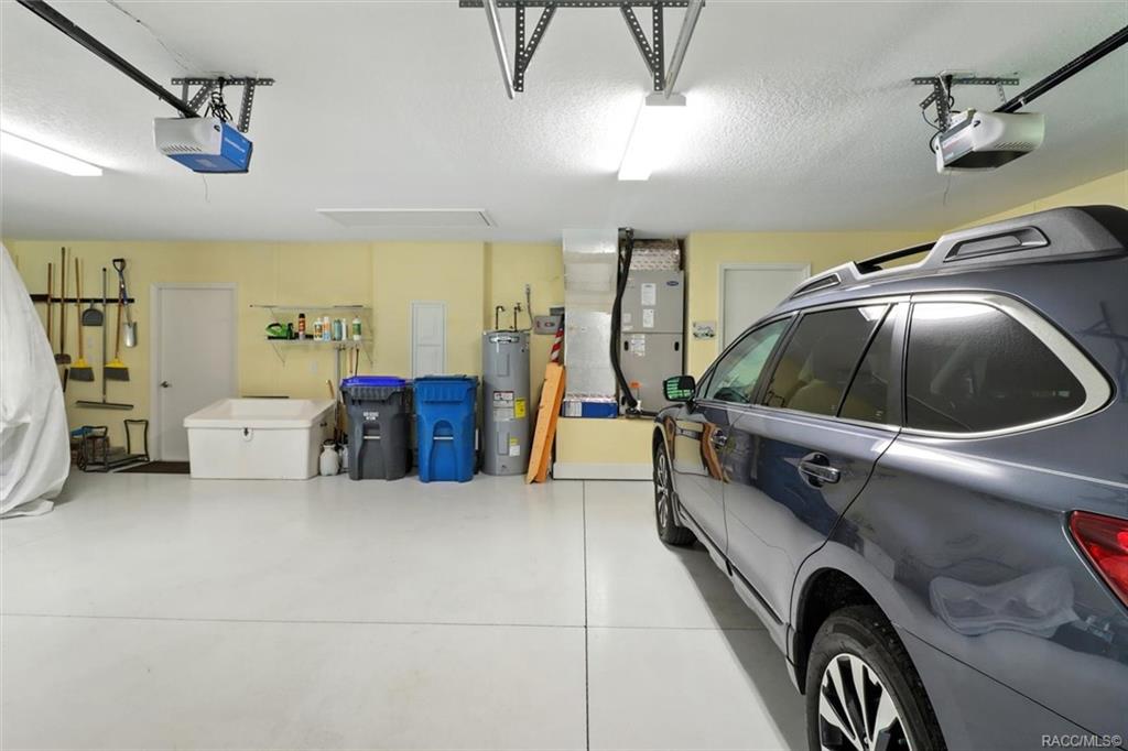 Homosassa, Florida, 34446, United States, 4 Bedrooms Bedrooms, ,4 BathroomsBathrooms,Residential,For Sale,1934205