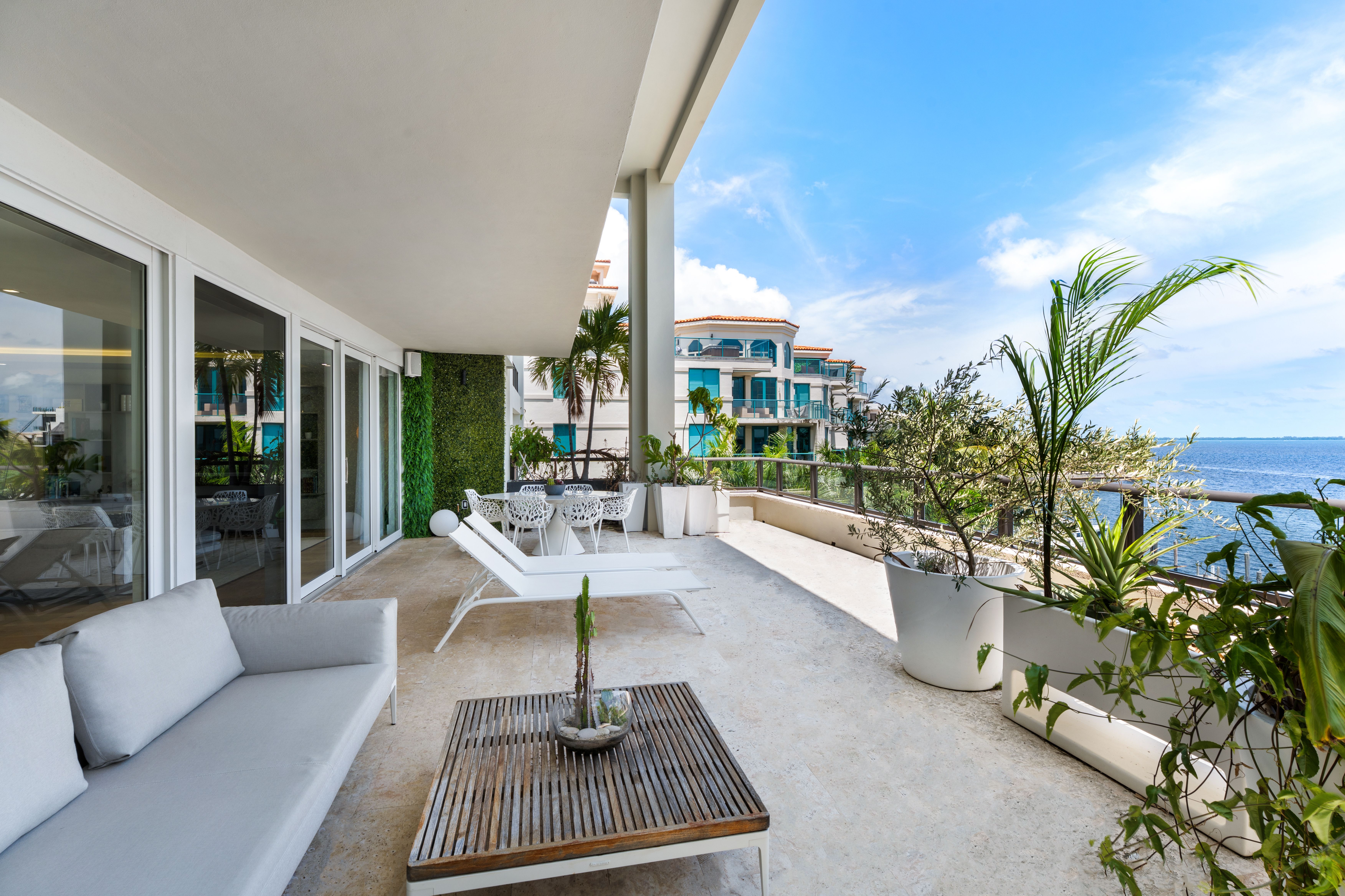  3535 Hiawatha Ave, Miami, FL, 33133 - 物件實景