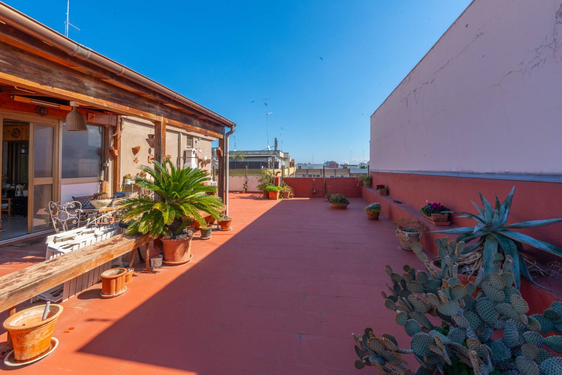 Via Tenente Gaetano Devitofrancesco, Bari, Bari, 70100, IT, 3 Bedrooms Bedrooms, ,2 BathroomsBathrooms,Residential,For Sale,Via Tenente Gaetano Devitofrancesco,1486305