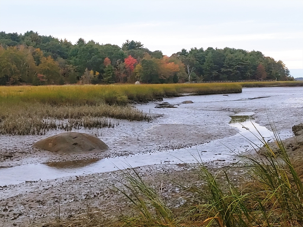 Gloucester, Massachusetts, 01930, United States, 3 Bedrooms Bedrooms, ,1 BathroomBathrooms,Residential,For Sale,2003205