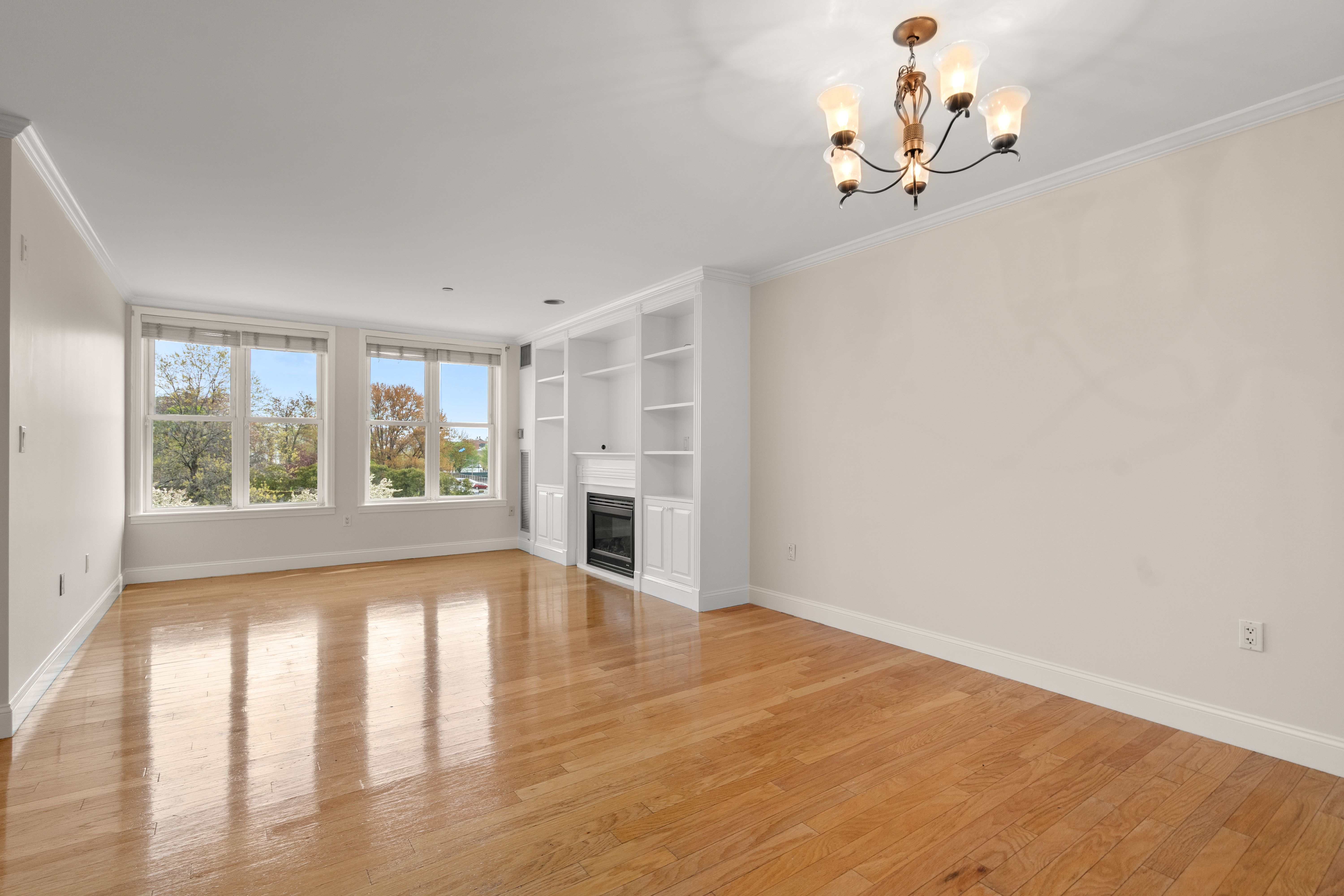  73 Chelsea Street, Unit 305, Boston, MA, 02129 - 物件實景