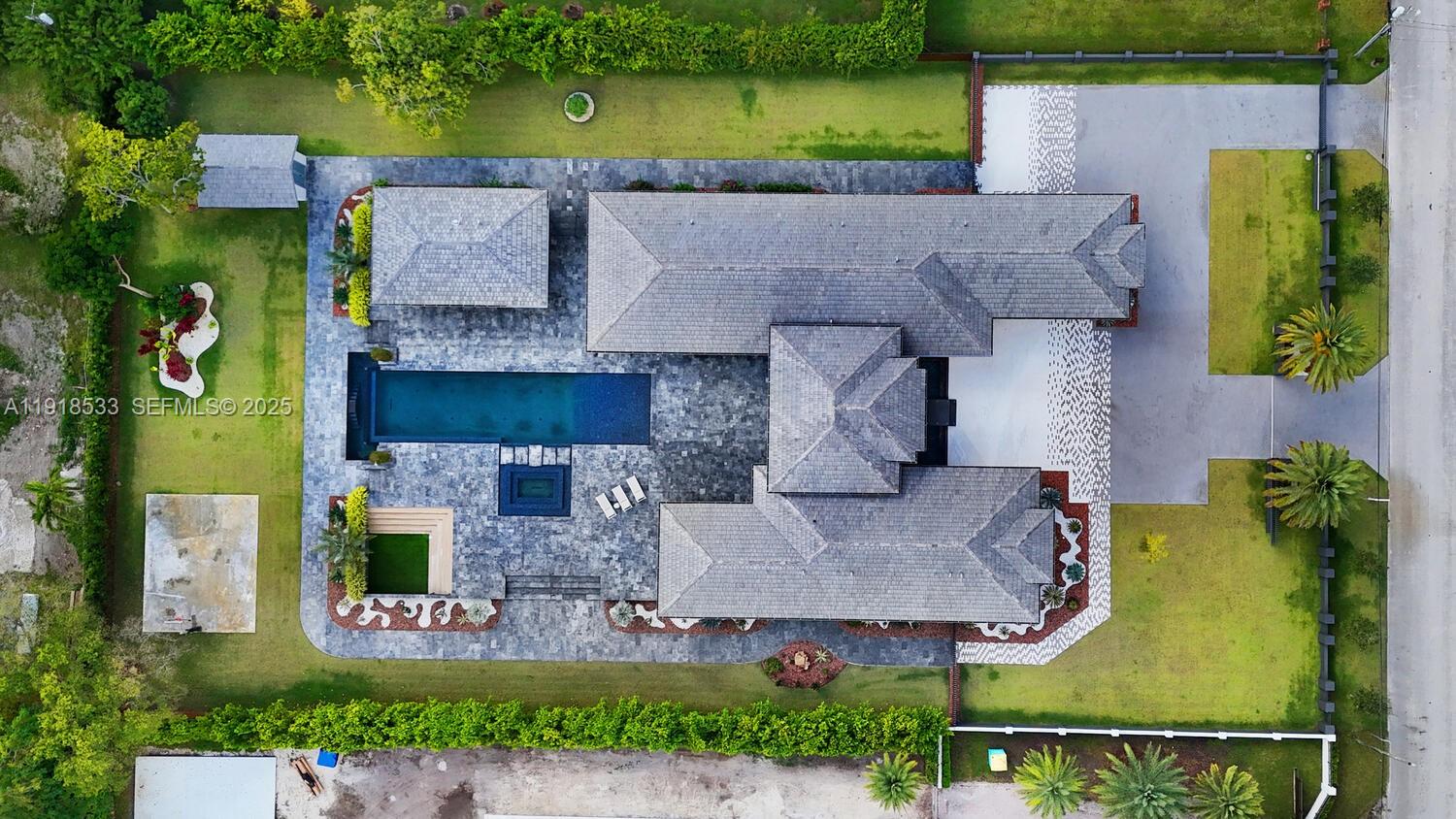 Miami, Florida, 33173, United States, 6 Bedrooms Bedrooms, ,7 BathroomsBathrooms,Residential,For Sale,2001798