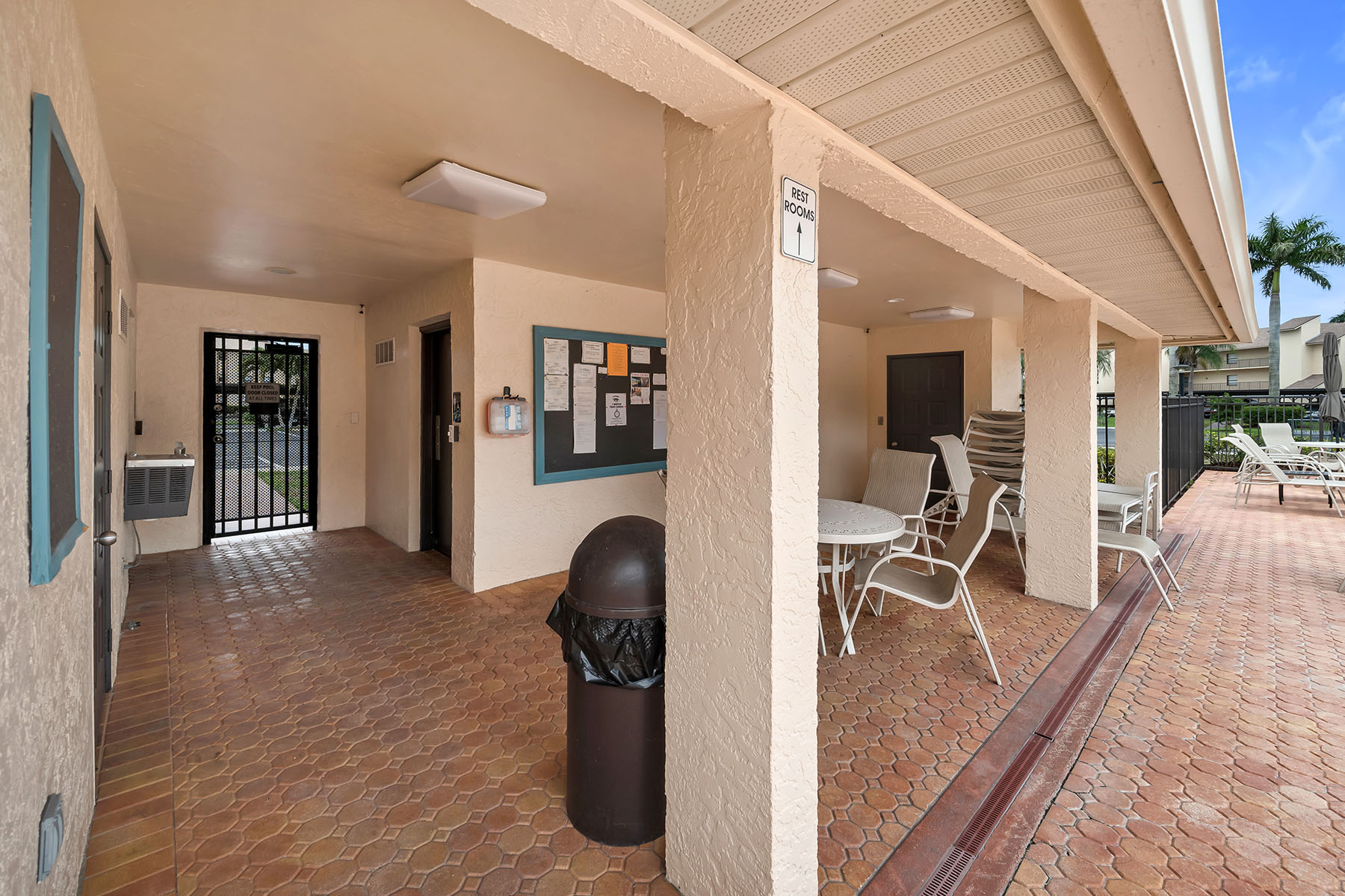  CROSS CREEK - TERRACE CONDO VILLAGE - 物件實景