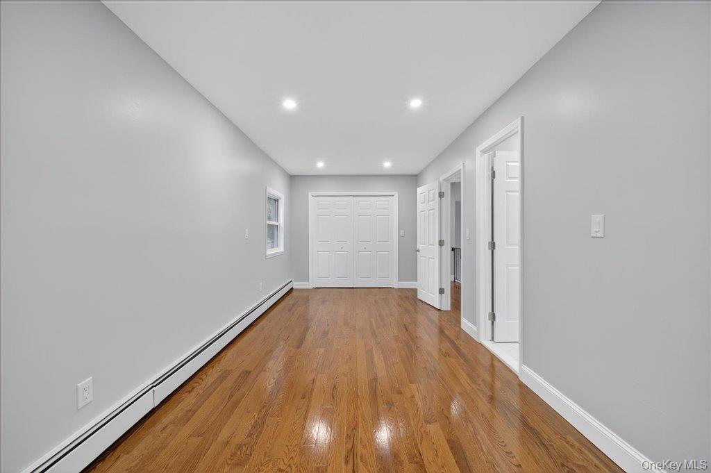 Saugerties, New York, 12477, United States, 4 Bedrooms Bedrooms, ,3 BathroomsBathrooms,Residential,For Sale,1986051