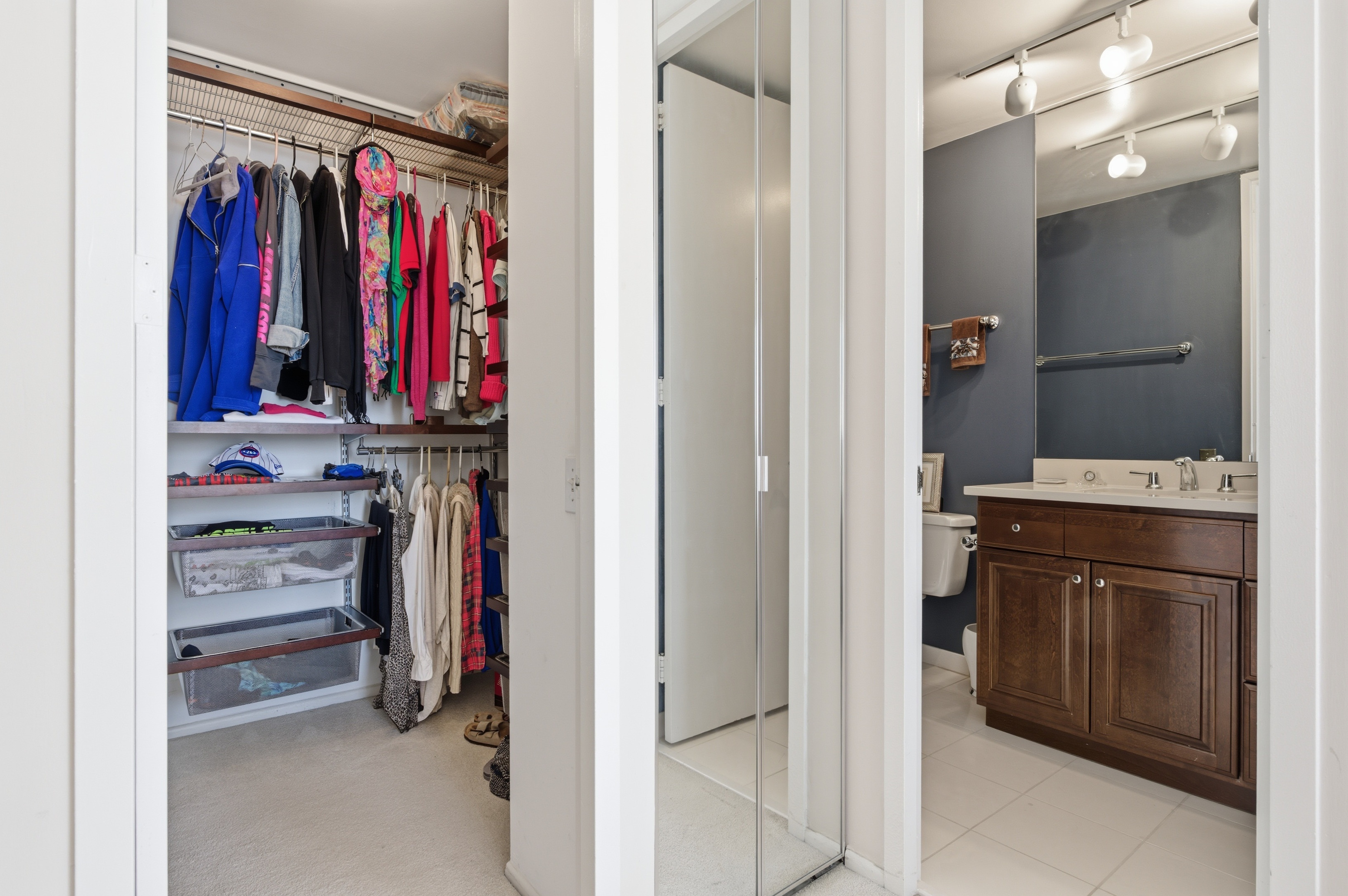  Take in Sweeping Southwest-facing Views of the Chicago Skyline - 物件實景